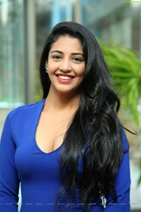 Daksha Nagarkar Ragalahari HD