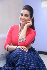 Manjusha Anchor Ragalahari