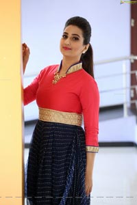 Manjusha Anchor Ragalahari