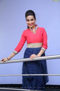 Manjusha Anchor Ragalahari