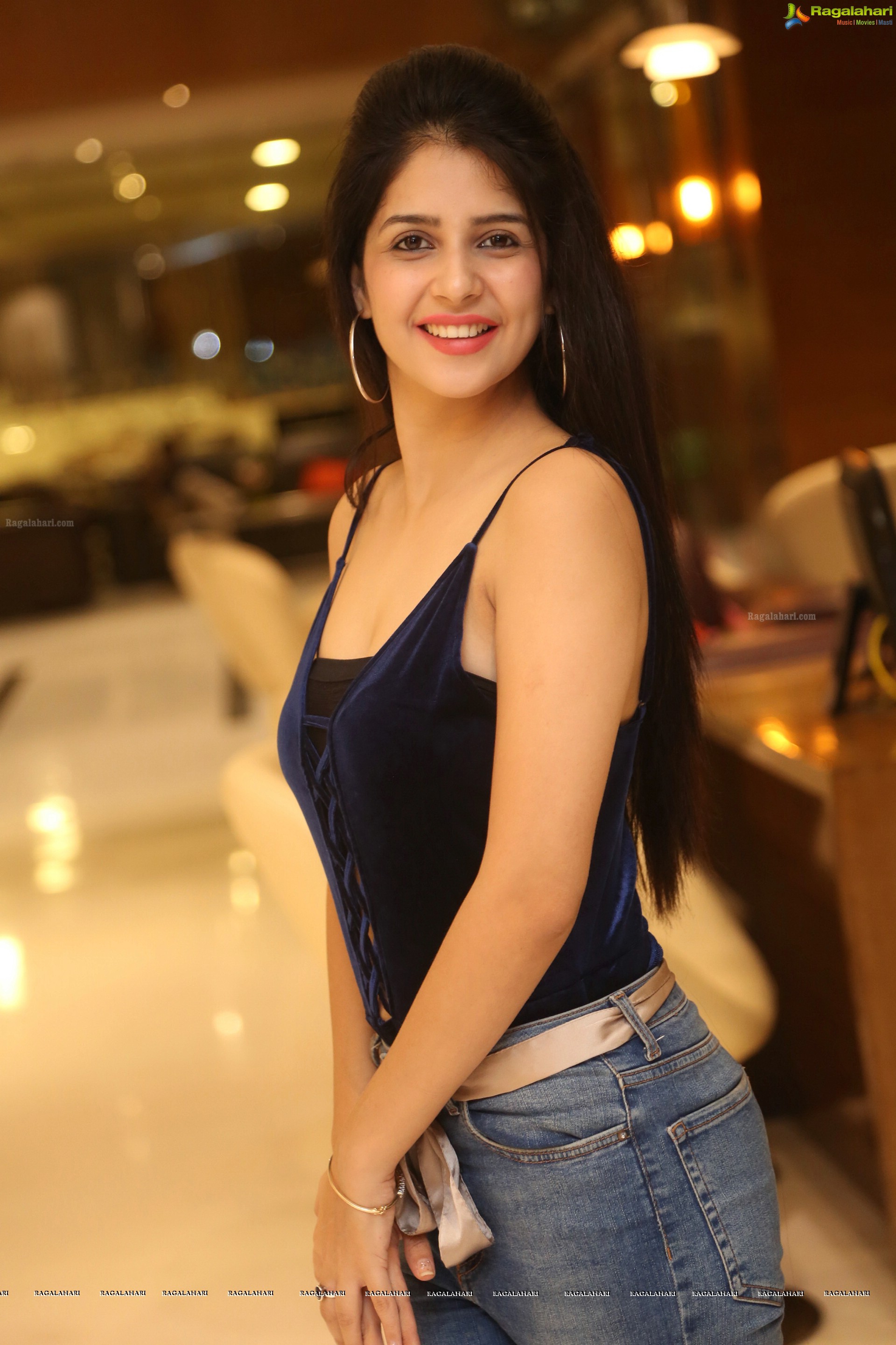 Kashish Vohra (High Definition)