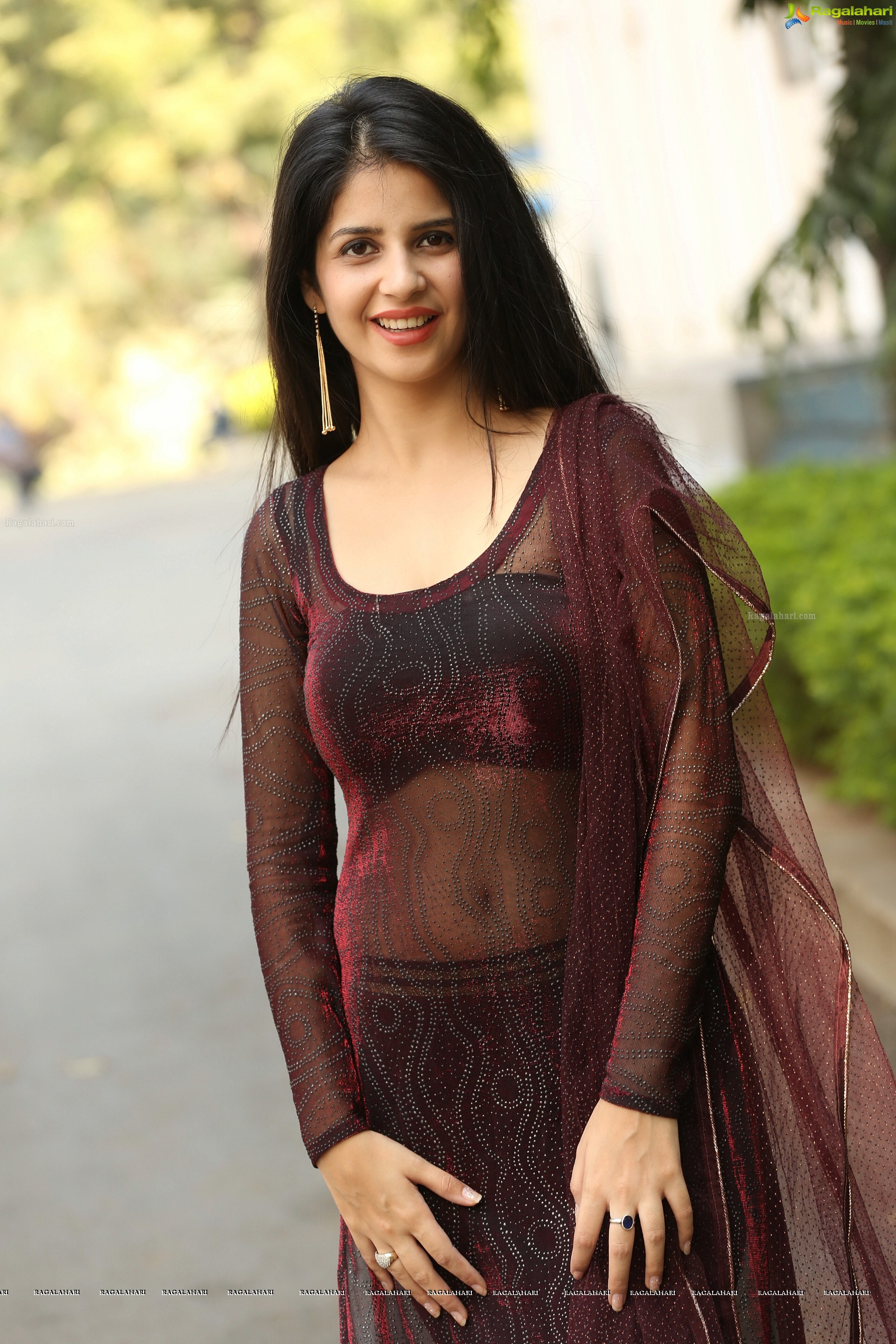 Kashish Vohra at Sapthagiri LLB Success Meet (High Definition)