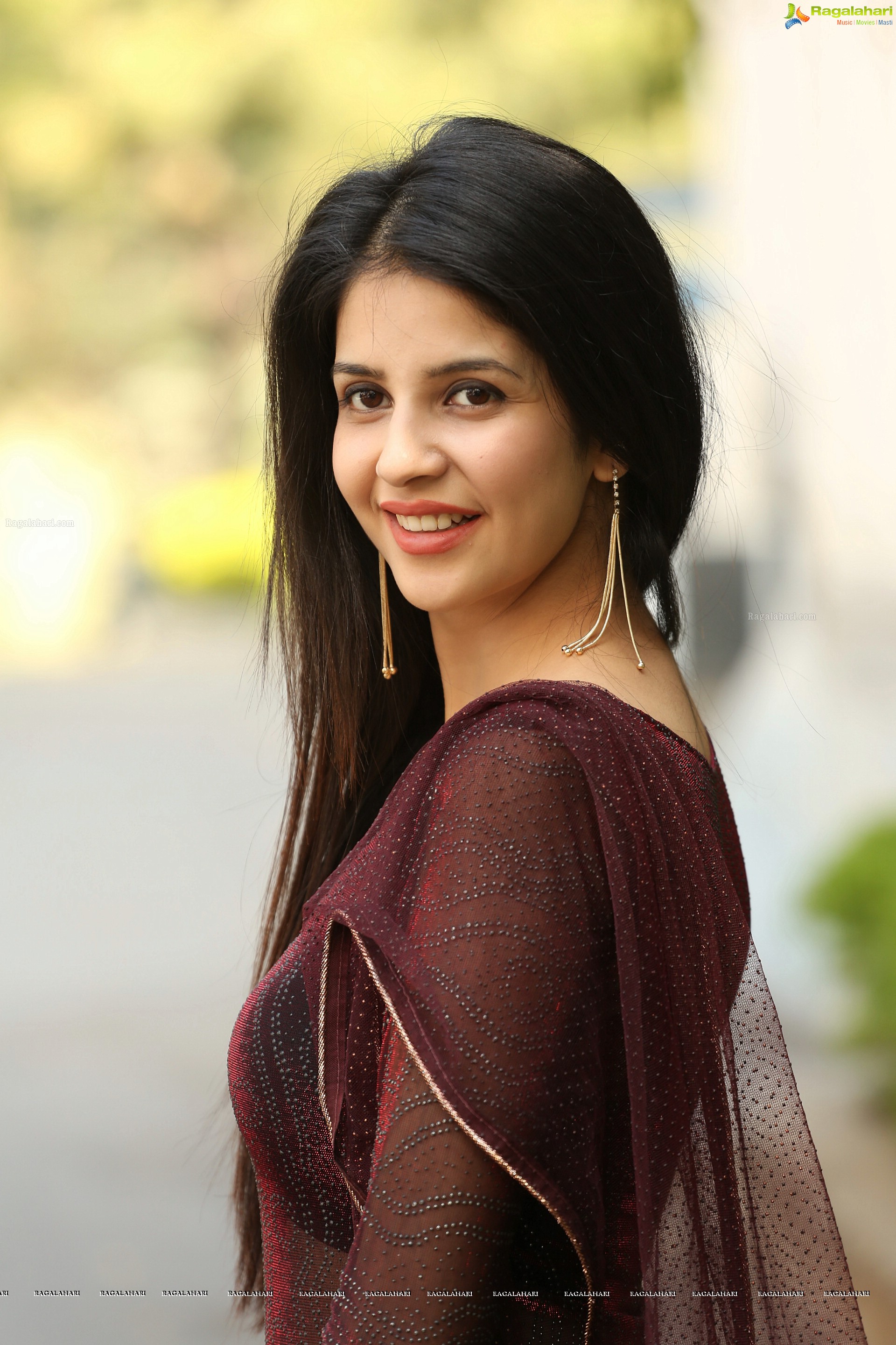 Kashish Vohra at Sapthagiri LLB Success Meet (High Definition)