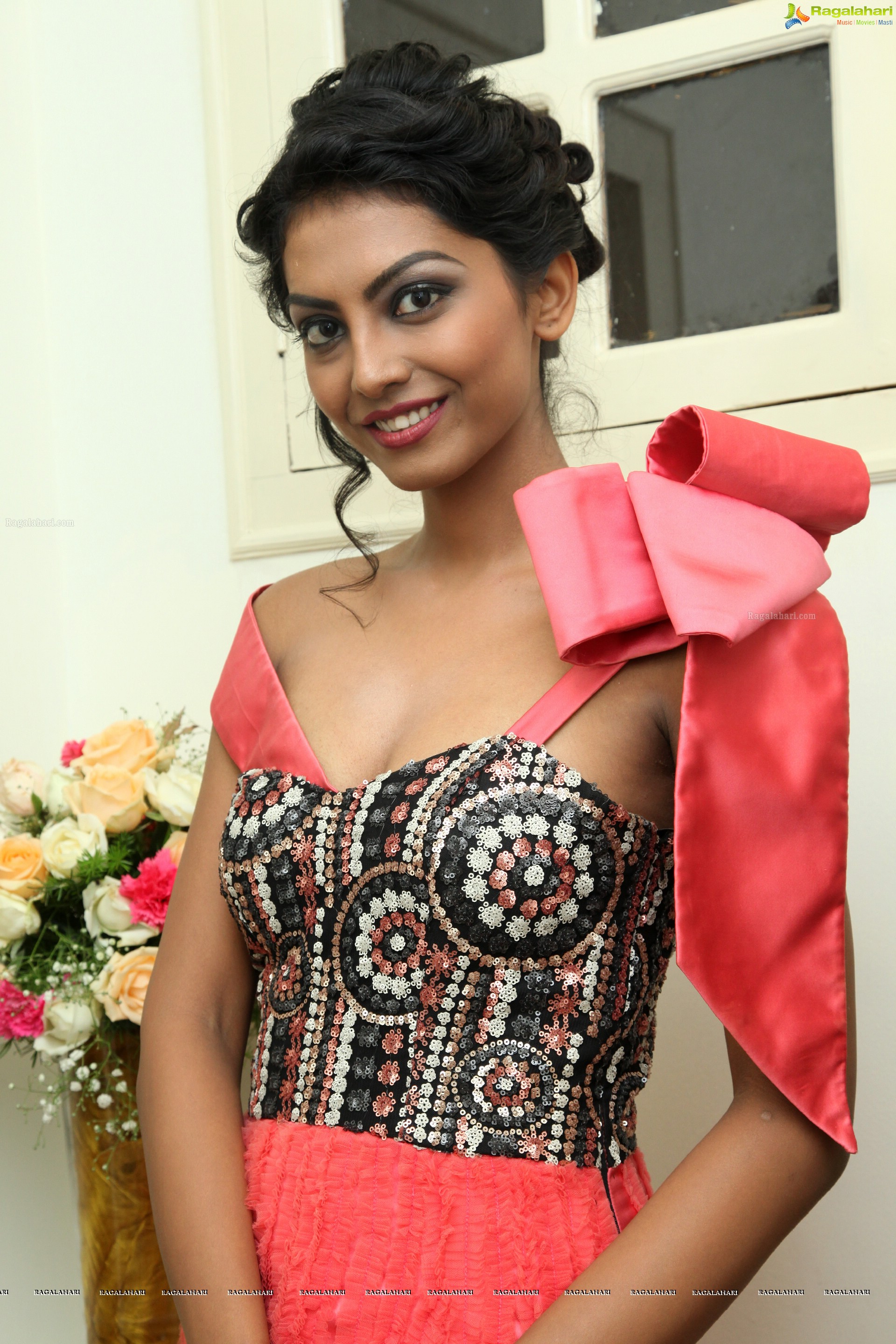 Madhushree at Asif Merchant Store Launch - HD Gallery