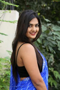 Neha Deshpande in Saree