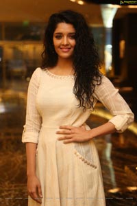 Ritika Singh Ragalahari