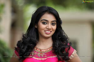 Kaneesha Heroine Photos