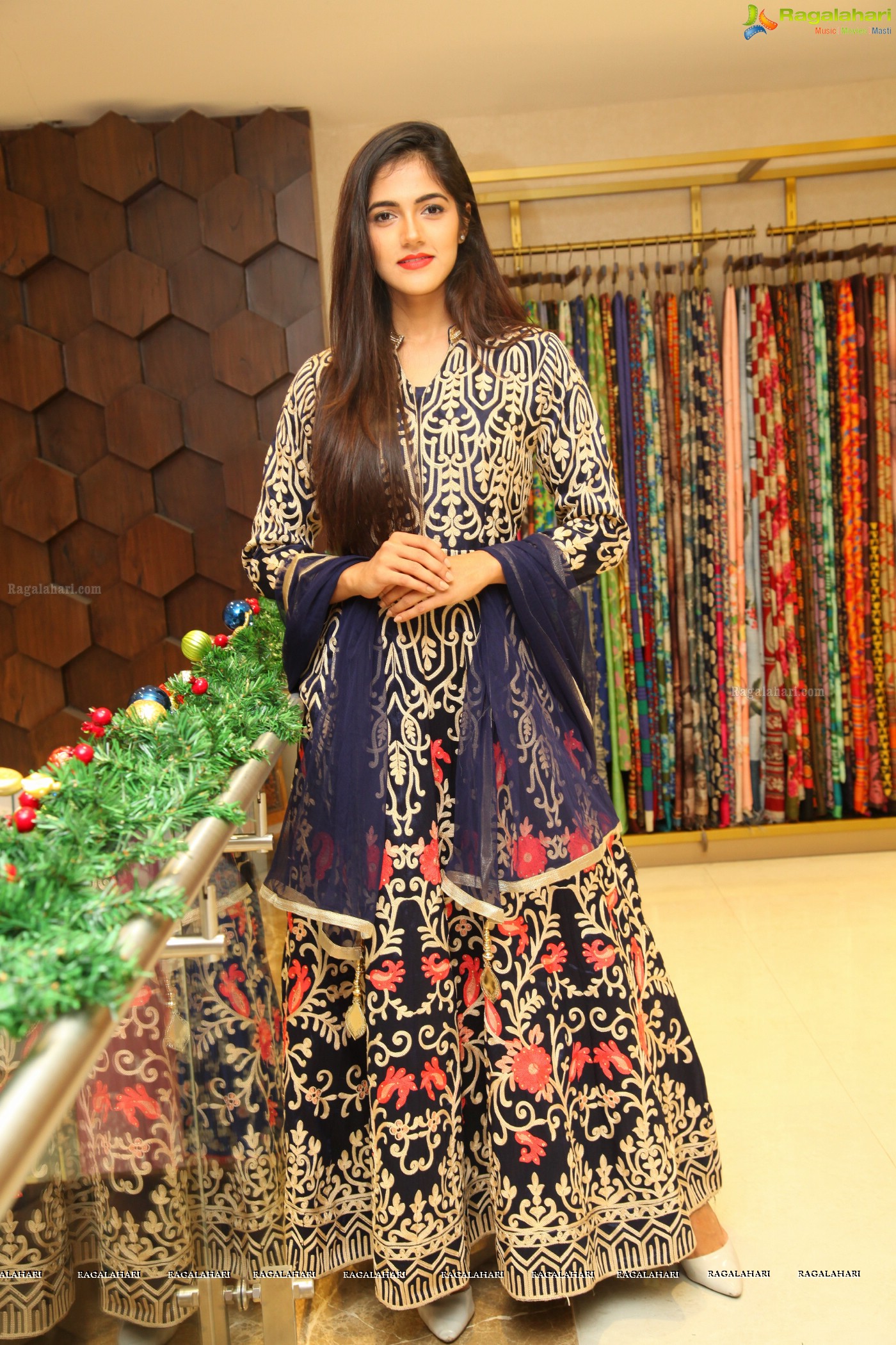 Simran Choudhary at Neeru's Exclusive Showroom Launch, Secunderabad (Posters)