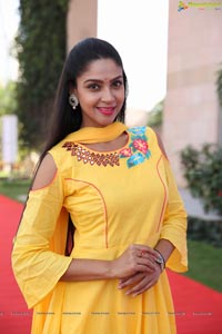 Angana Roy Images