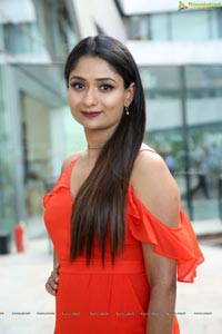 Sandhya Raju