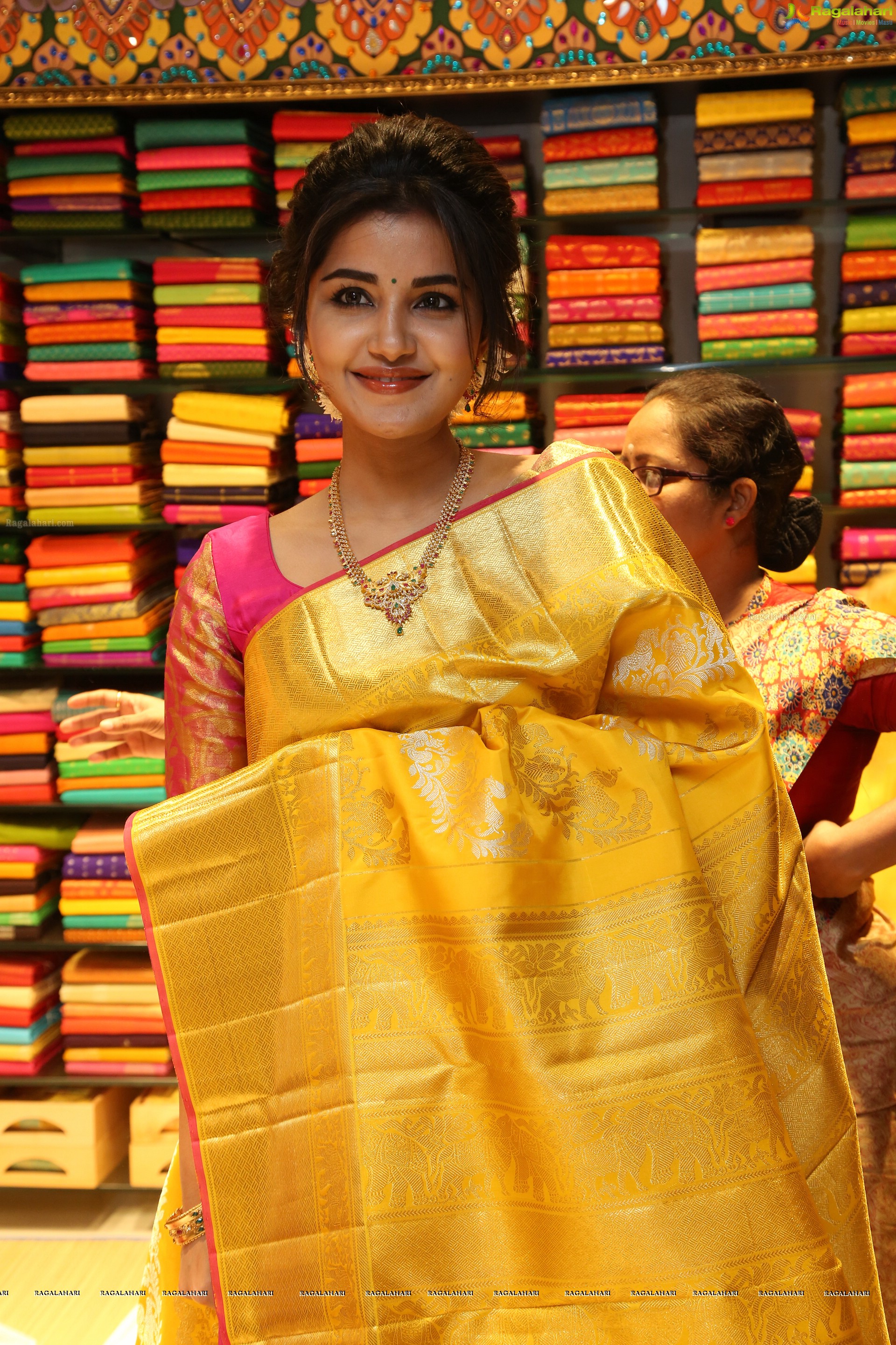 Anupama Parameswaran @ VRK Silks launch - HD Gallery