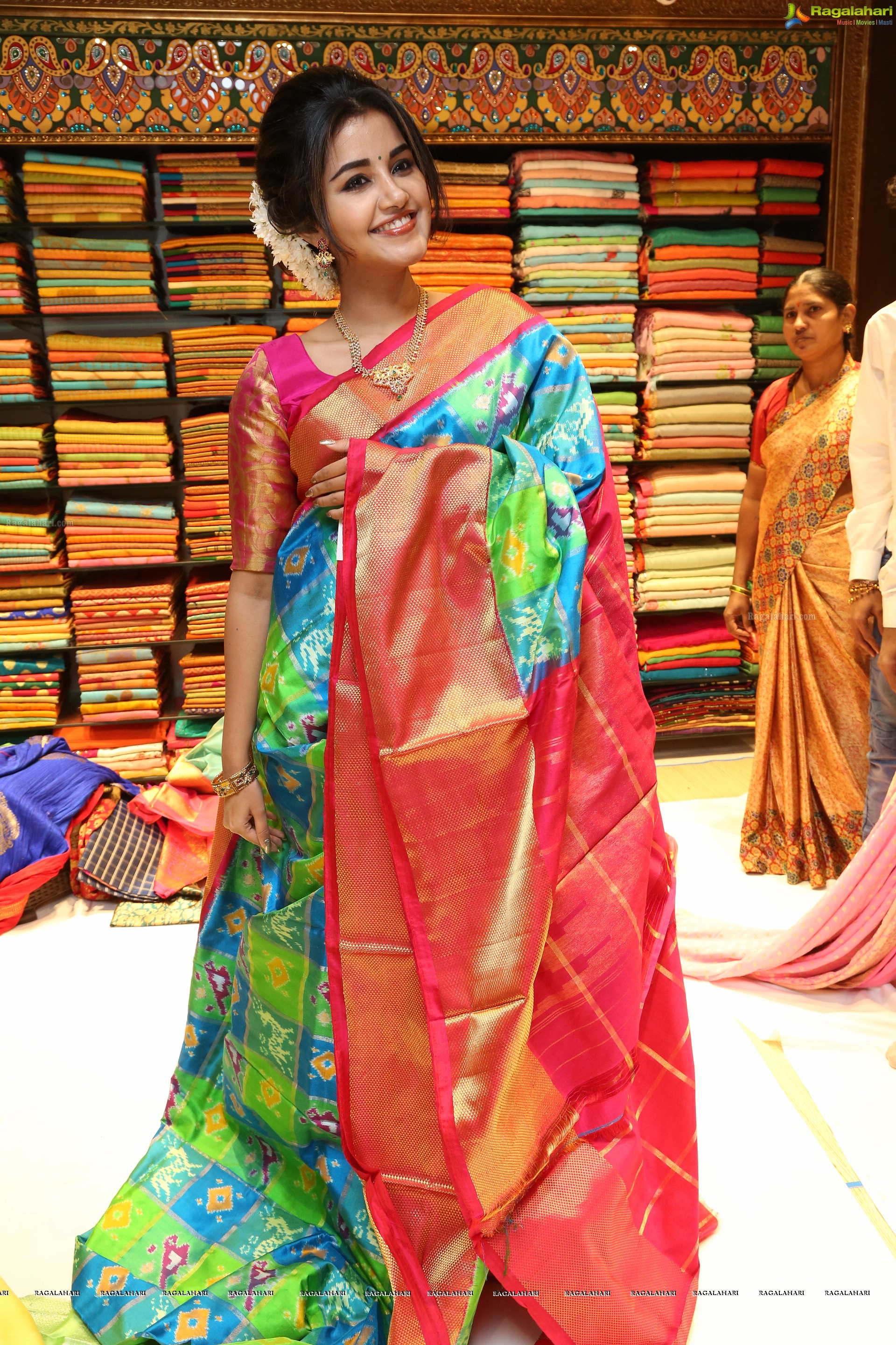 Anupama Parameswaran @ VRK Silks launch - HD Gallery
