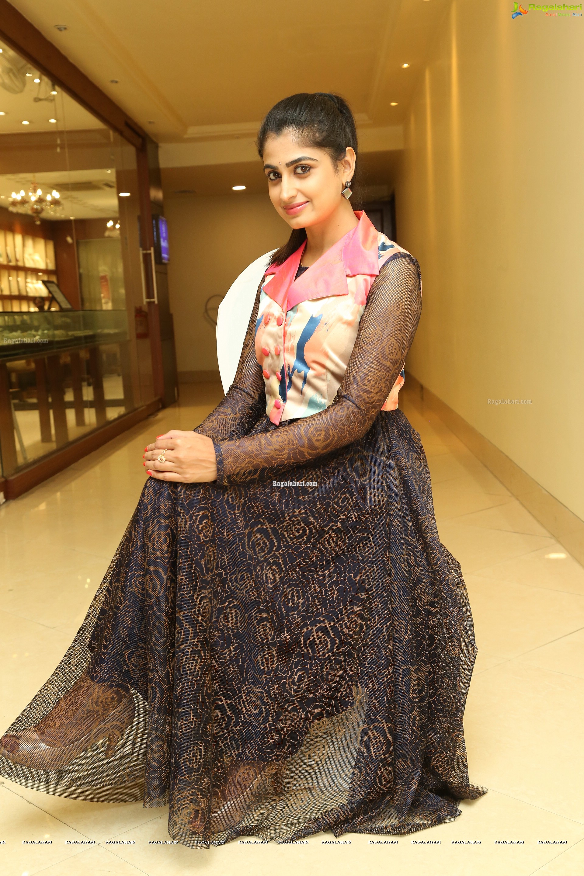 Chaitra Rai @ Trendz Expo Launch - HD Gallery