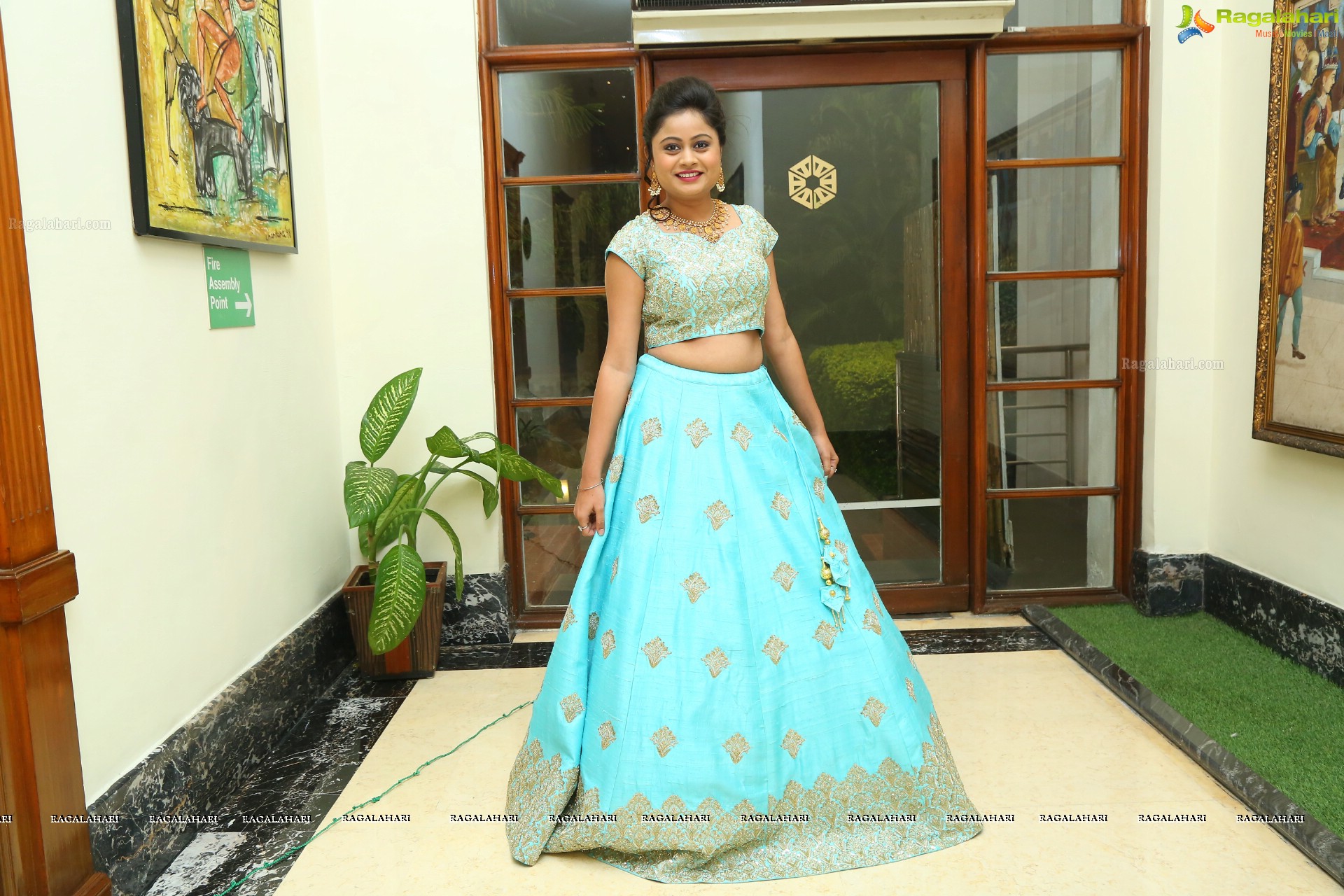 Janu Narayana @ Mithra Couture Fashion Show - HD Gallery