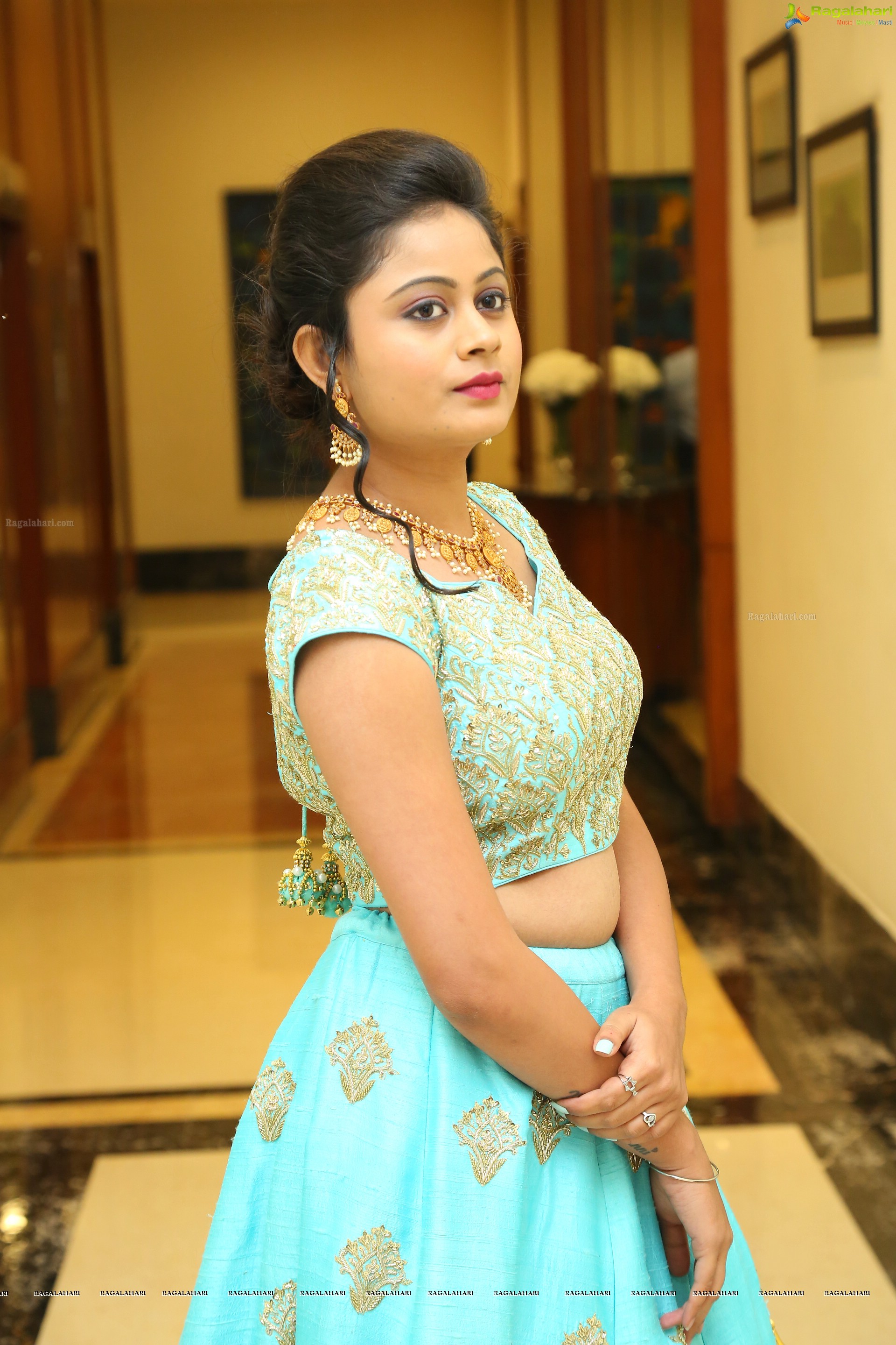 Janu Narayana @ Mithra Couture Fashion Show - HD Gallery