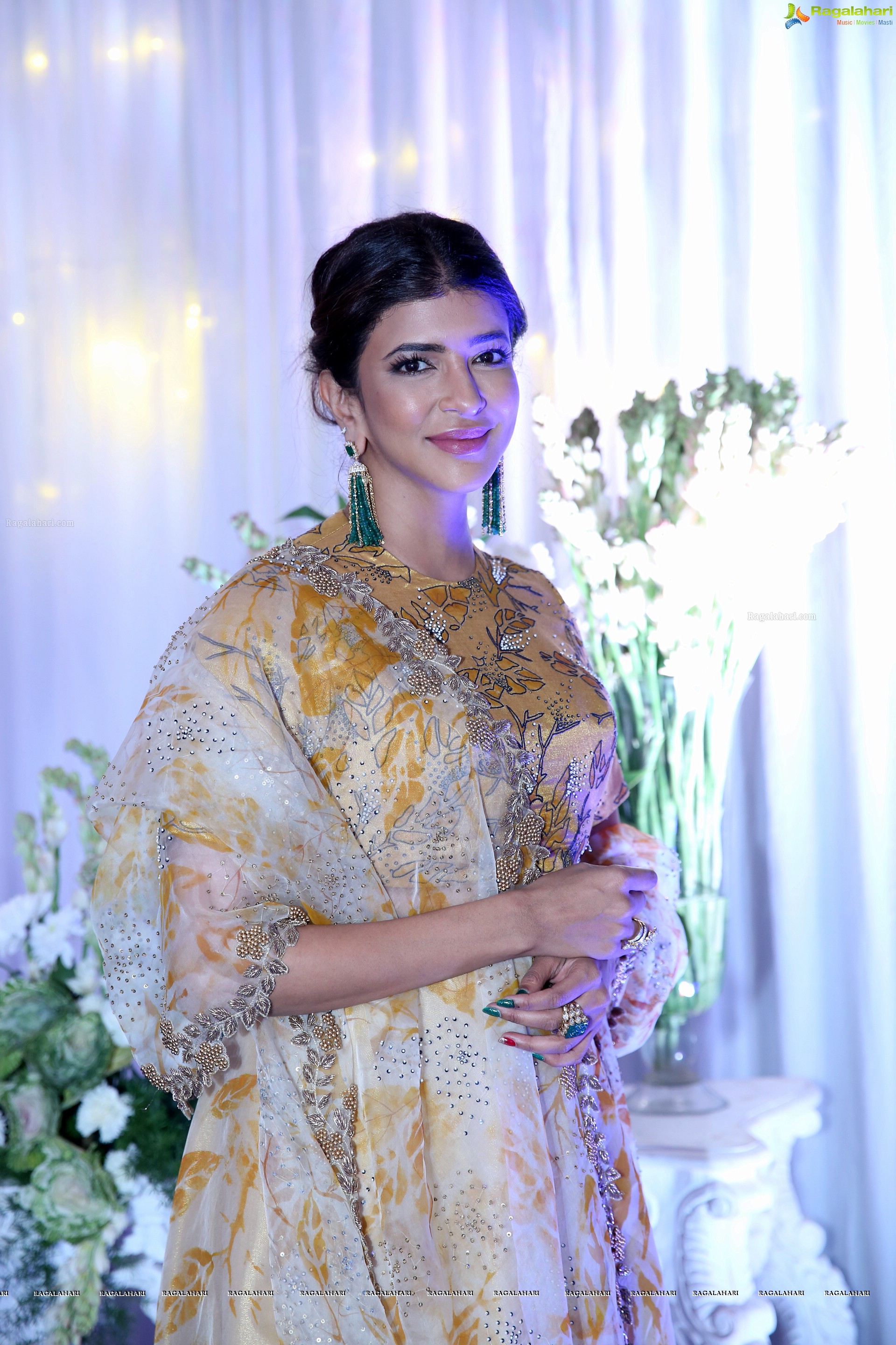 Lakshmi Manchu @ Saina Nehwal - P Kashyap's Wedding Reception  - HD Gallery