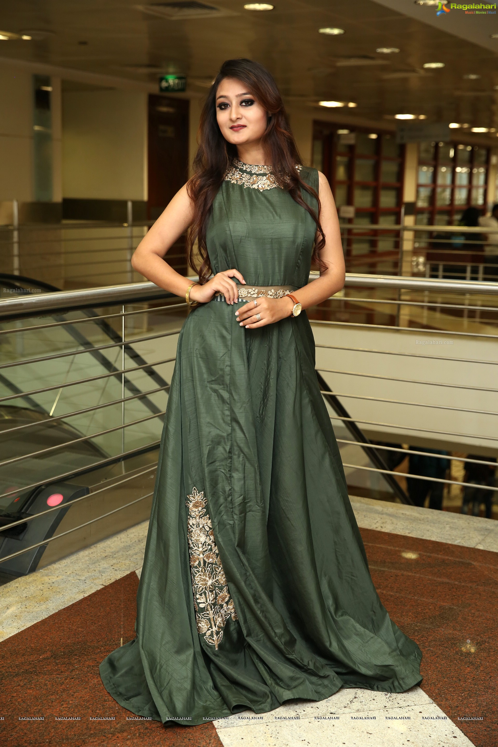 Nilofer Haidry @ Hi-Life Hi-End Fashion Show & Grand Curtain Raiser - HD Gallery