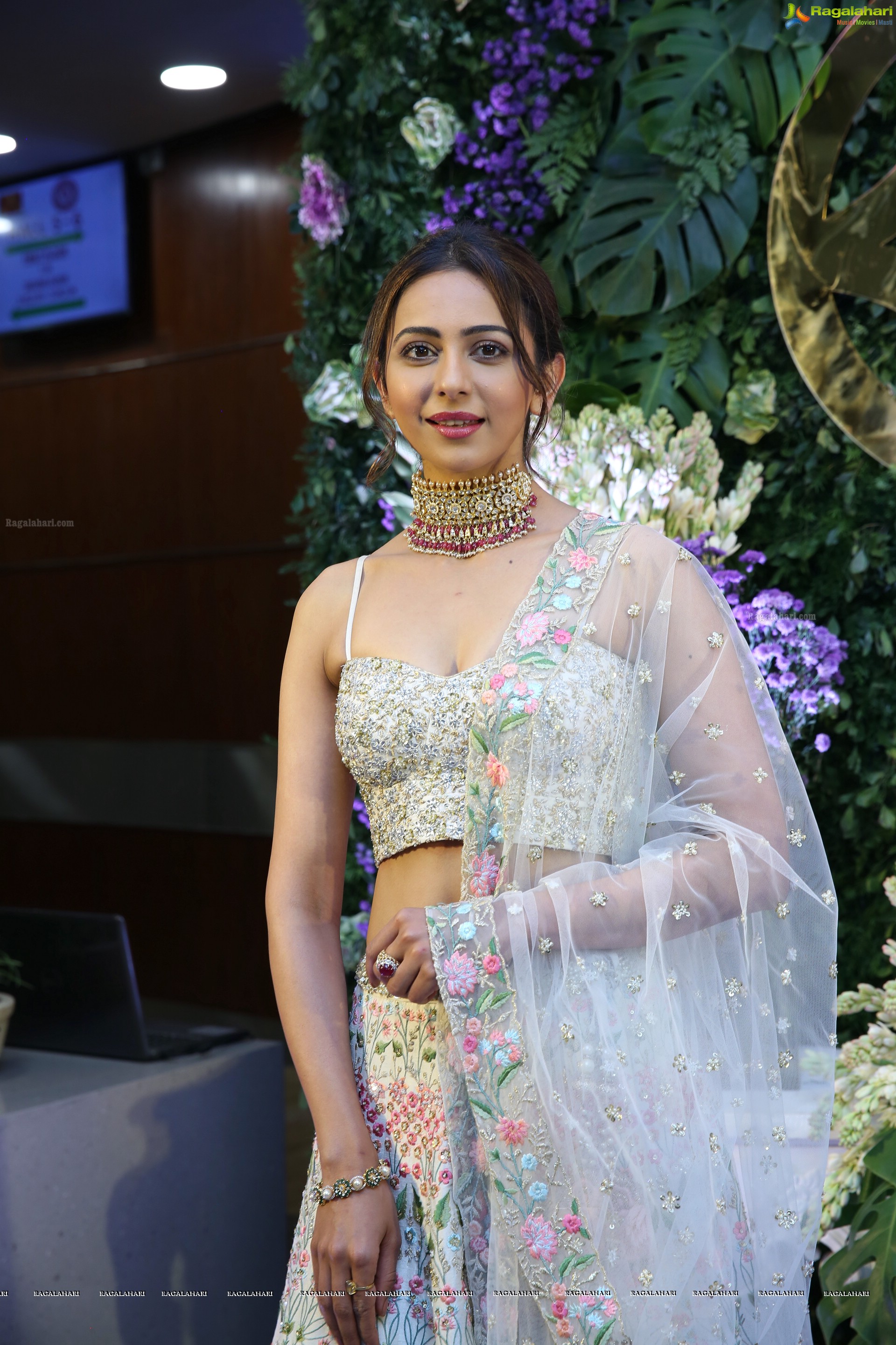 Rakul Preet Singh @ Saina Nehwal - P Kashyap's Wedding Reception  - HD Gallery