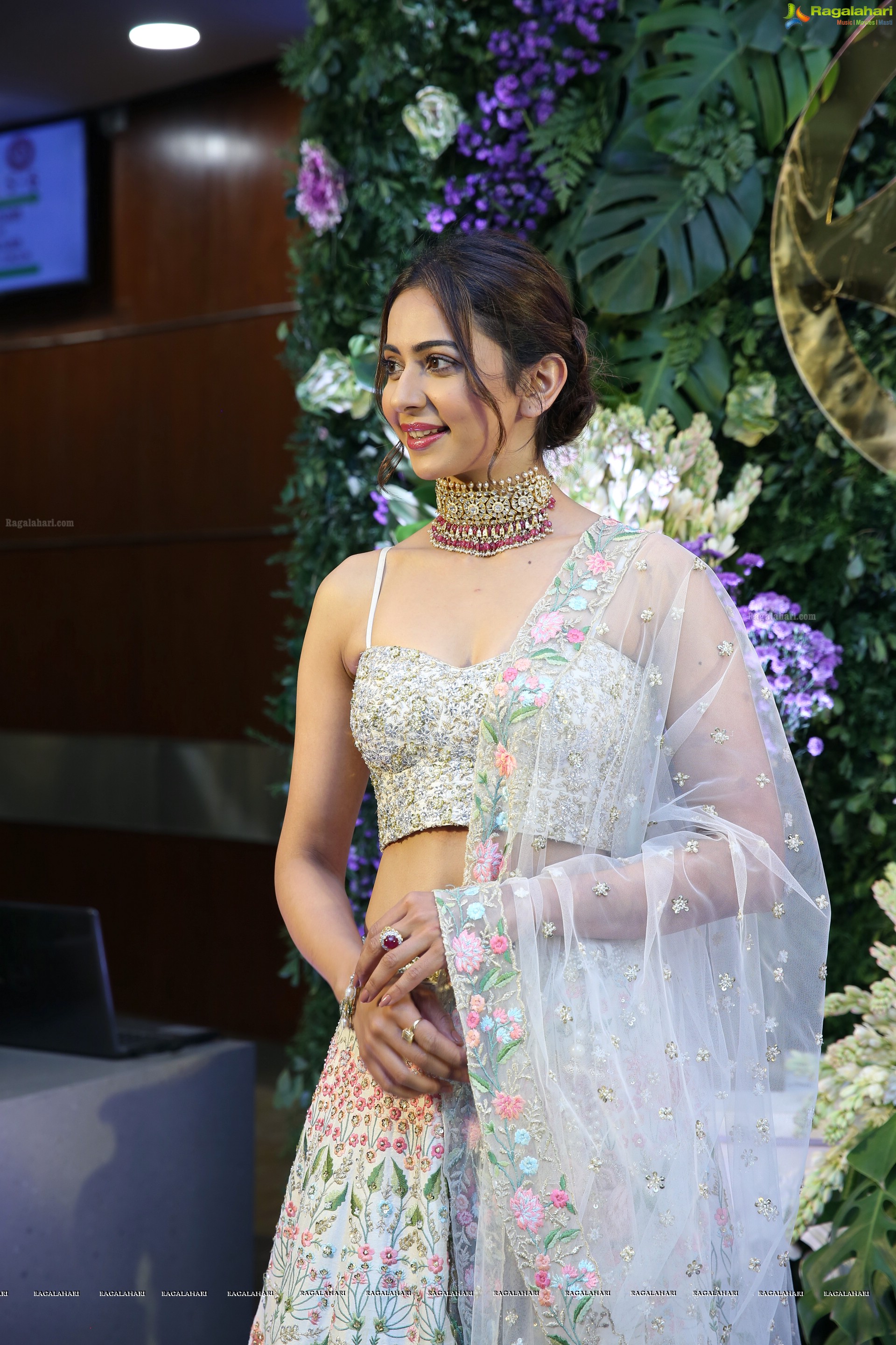 Rakul Preet Singh @ Saina Nehwal - P Kashyap's Wedding Reception  - HD Gallery