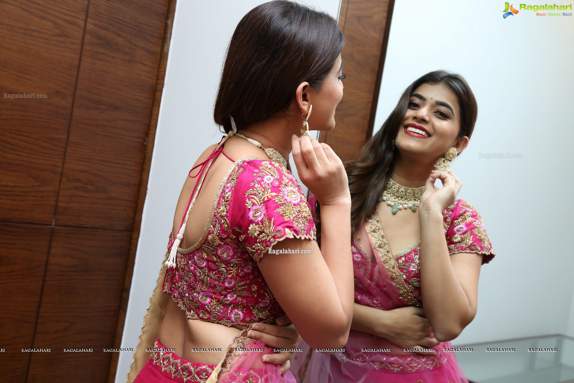 Yamini Bhaskar (High Definition Photos) @ Pret & Bridal Collection launch