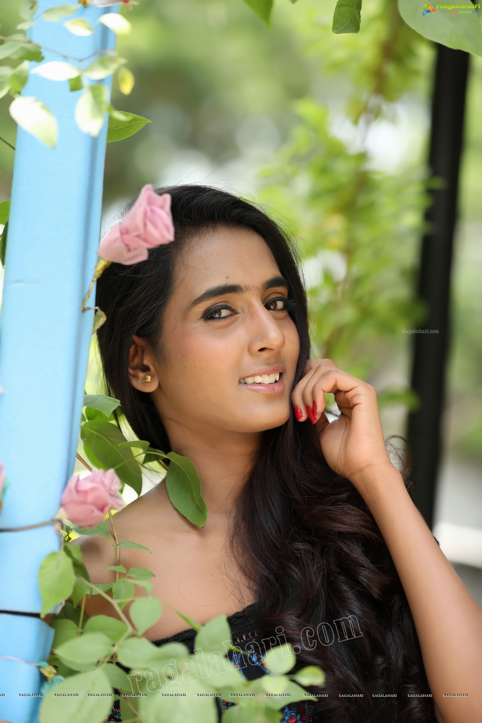 Bharathi Parlli (Exclusive Photo Shoot) (High Definition Photos)