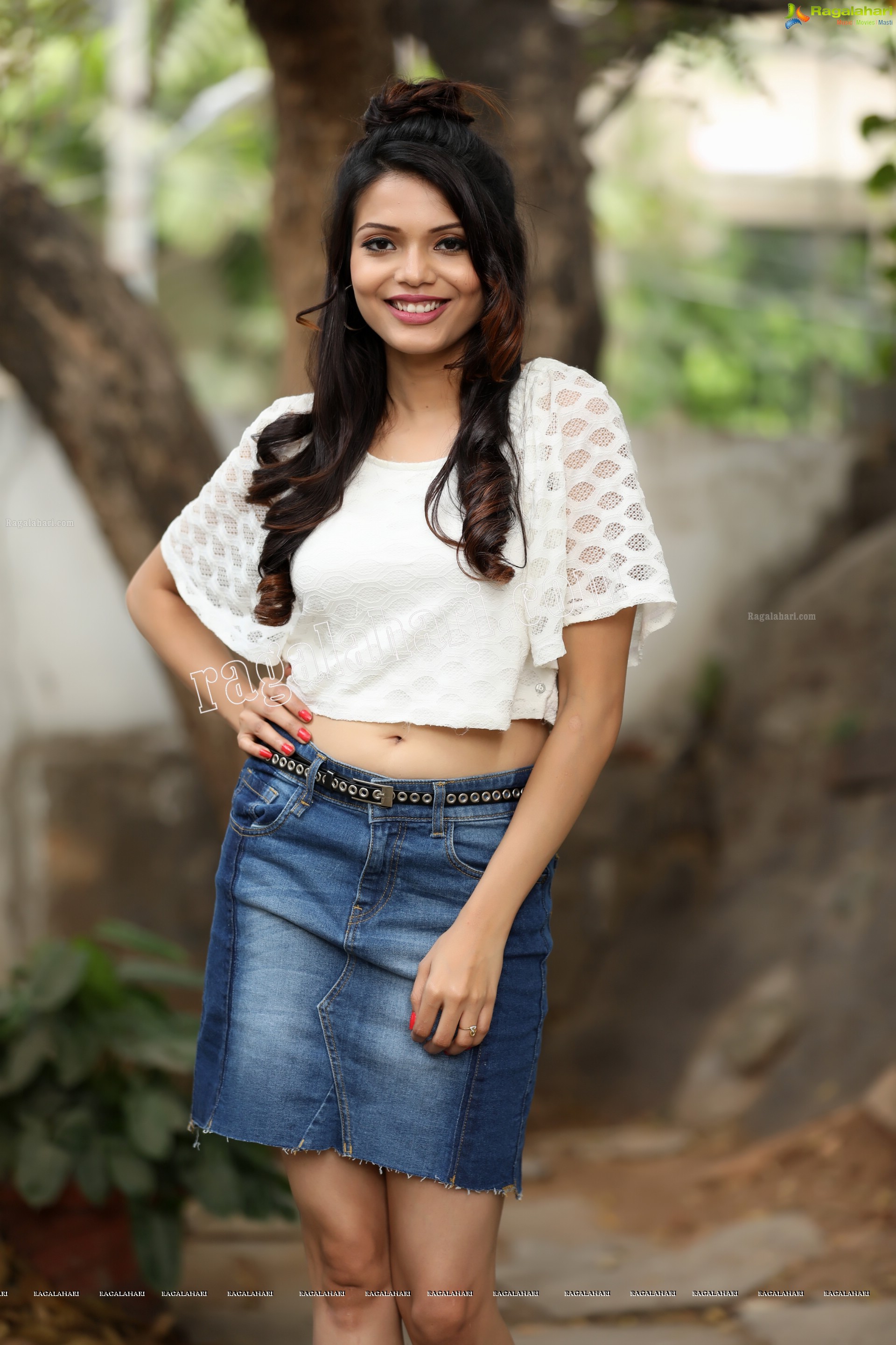 Sahithi Jadi (Exclusive Photo Shoot) (High Definition Photos)