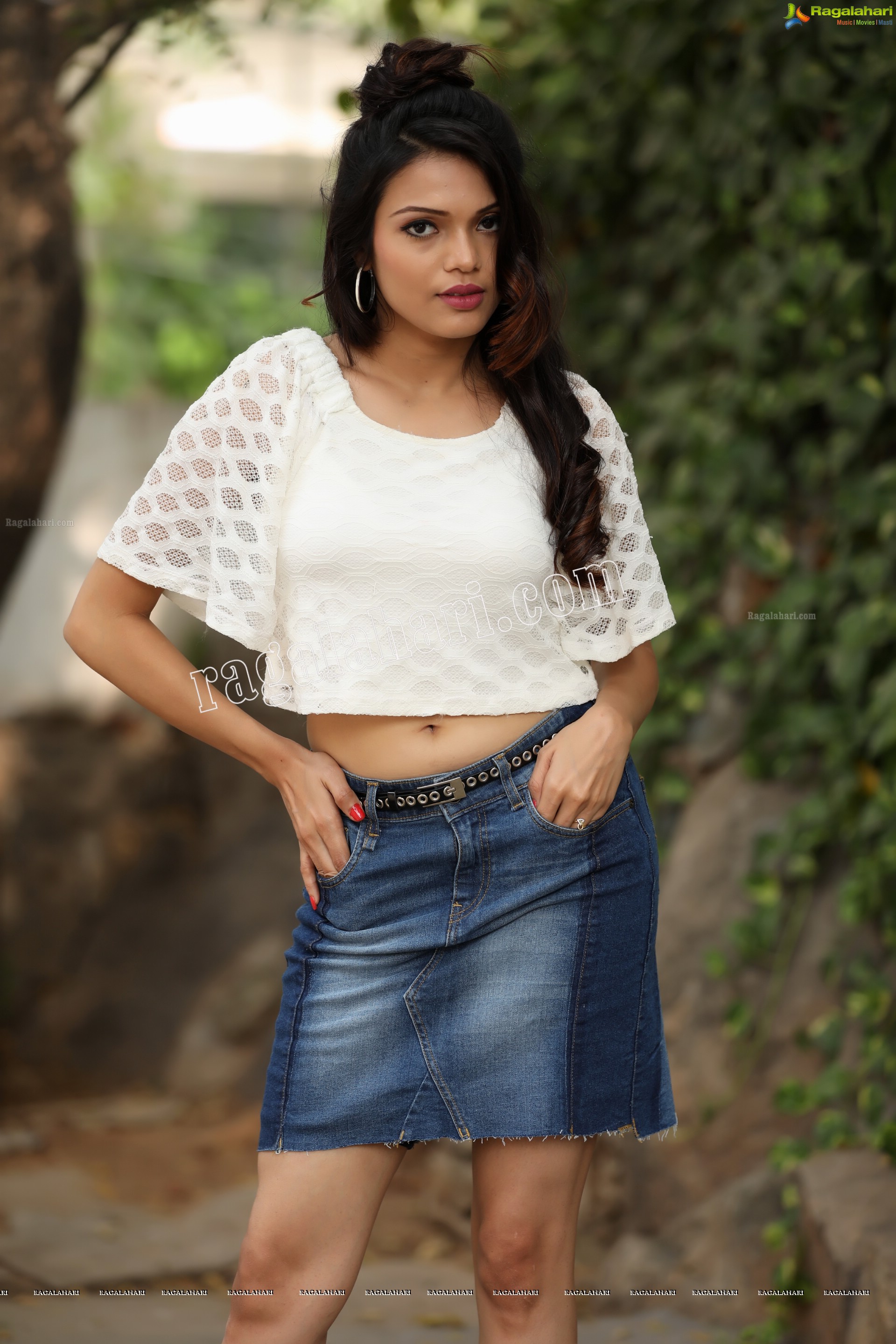 Sahithi Jadi (Exclusive Photo Shoot) (High Definition Photos)