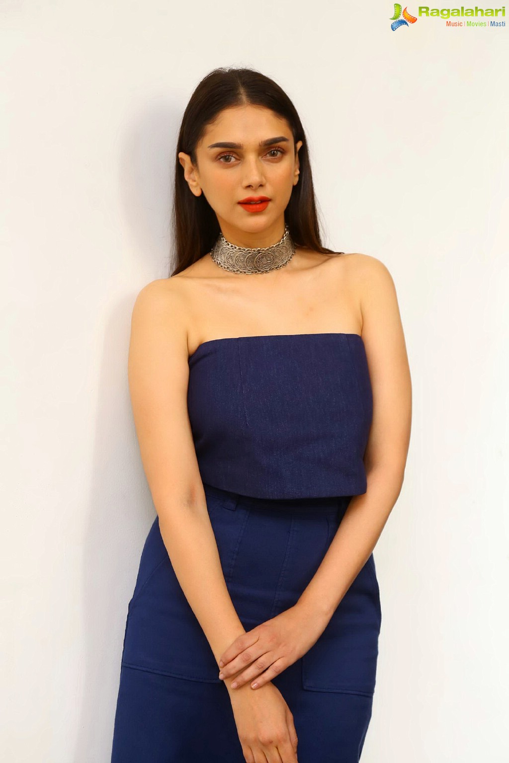 Aditi Rao Hydari at Antariksham 9000 KMPH Success Meet