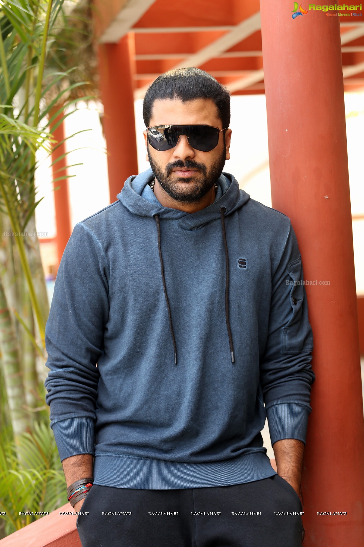 Sharwanand @ Padi Padi Leche Manasu Interview