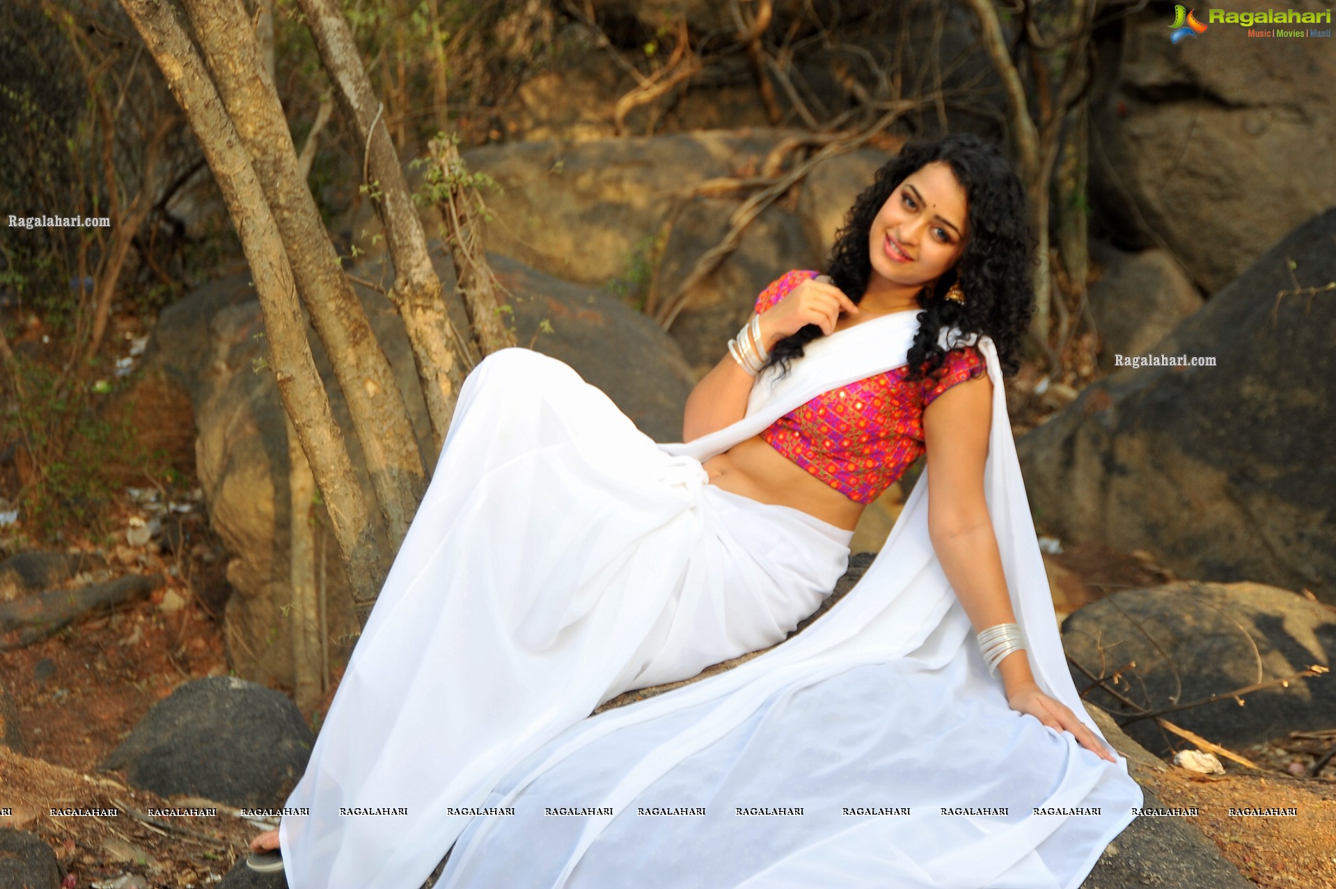 Anketa Maharana Stills From Ullala Ullala Movie - HD Gallery