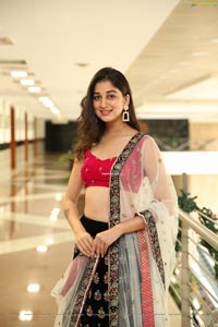 Avantika Hari Nalwa at Hi-Life Exhibition Curtain Raiser