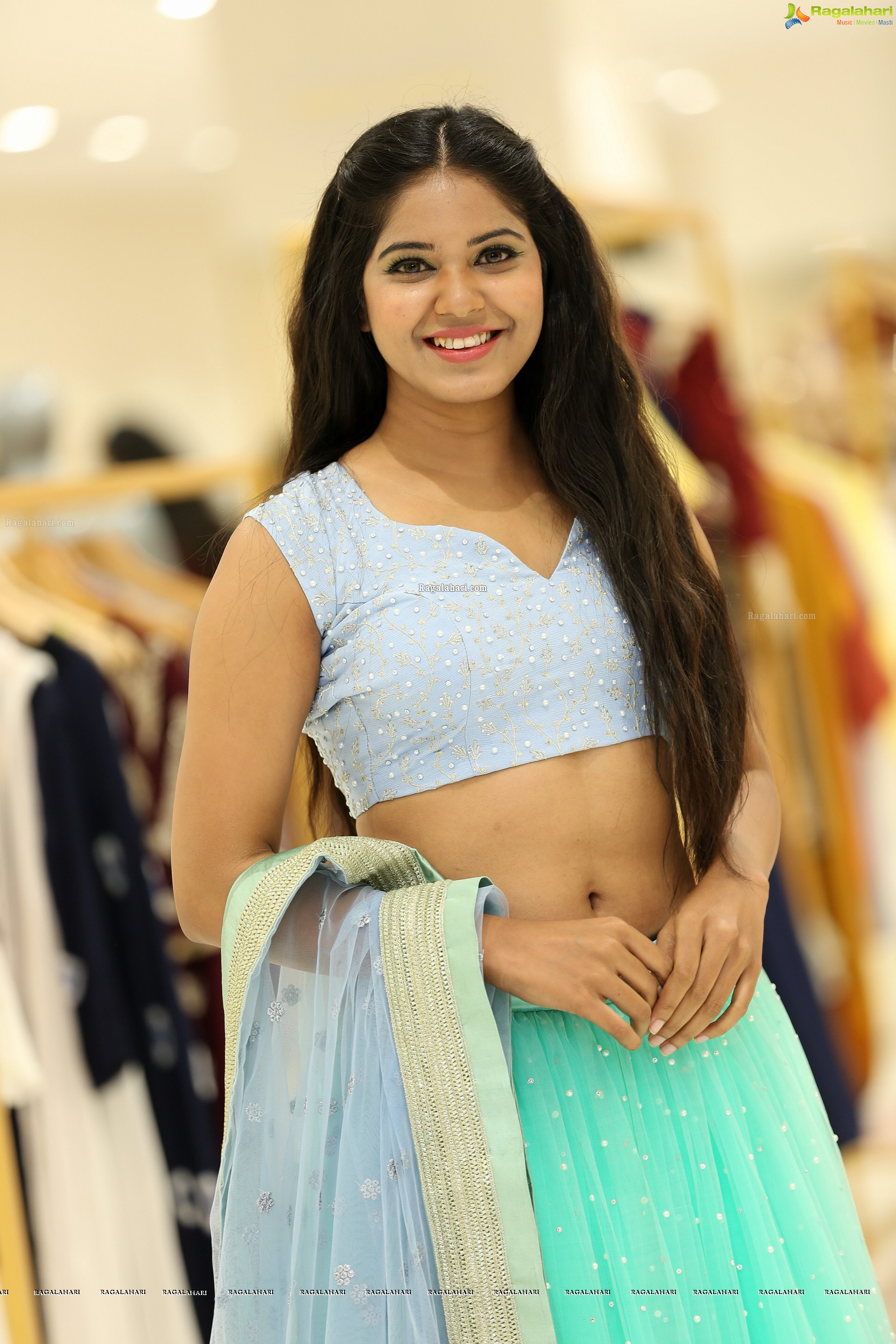 Debbie at Atelier Fashion Showcase at Sarath City Mall - HD Gallery