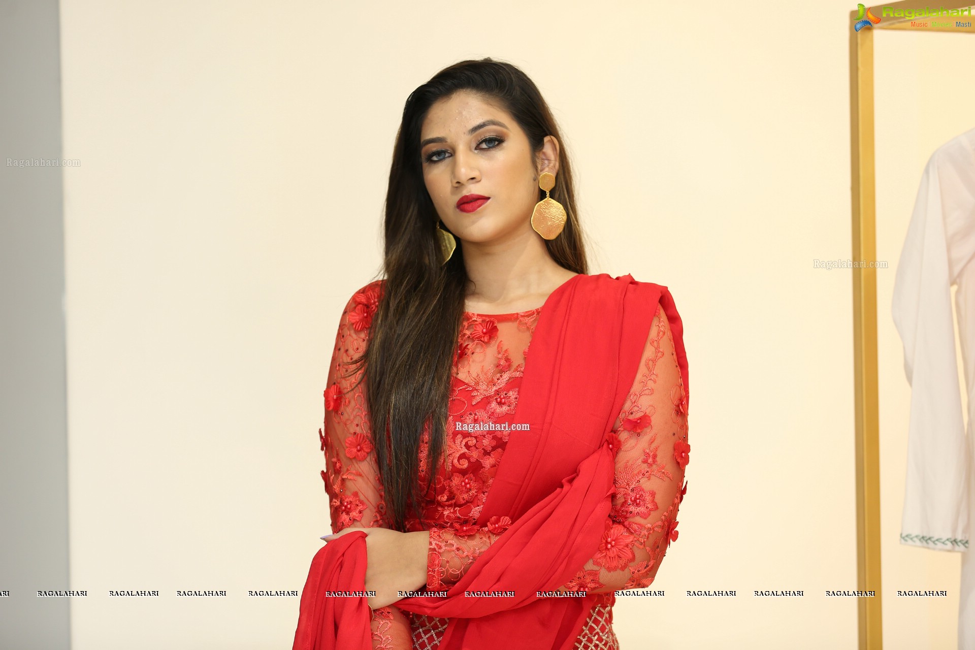 Hasini Chowdary at Atelier Fashion Showcase at Sarath City Mall - HD Gallery