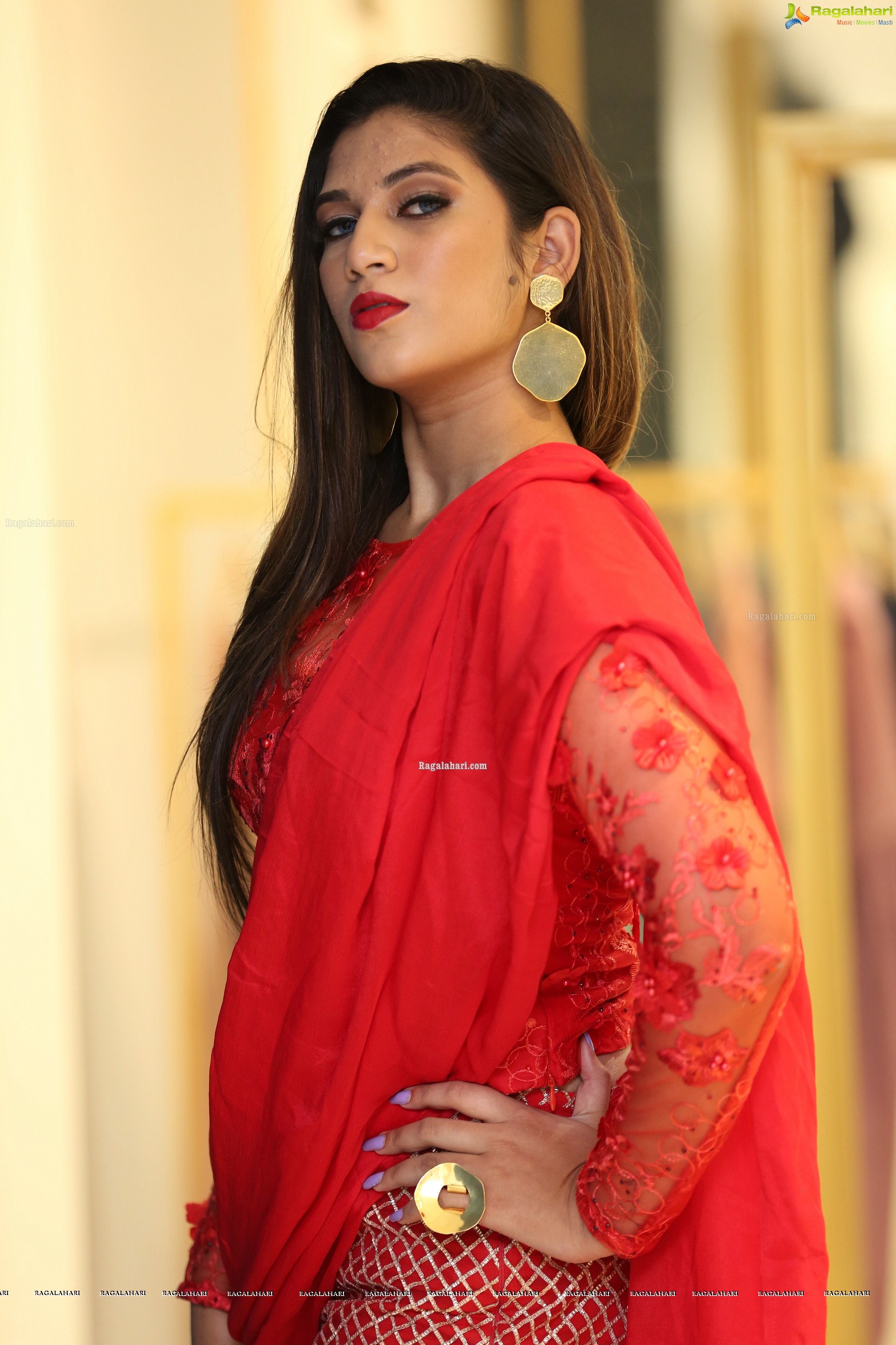 Hasini Chowdary at Atelier Fashion Showcase at Sarath City Mall - HD Gallery