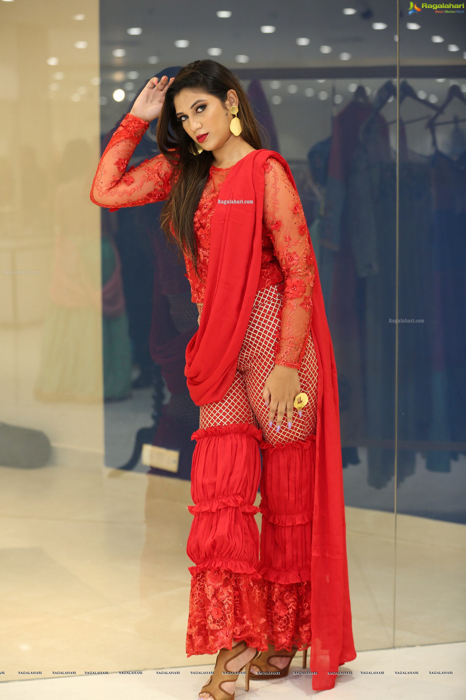 Hasini Chowdary at Atelier Fashion Showcase at Sarath City Mall - HD Gallery