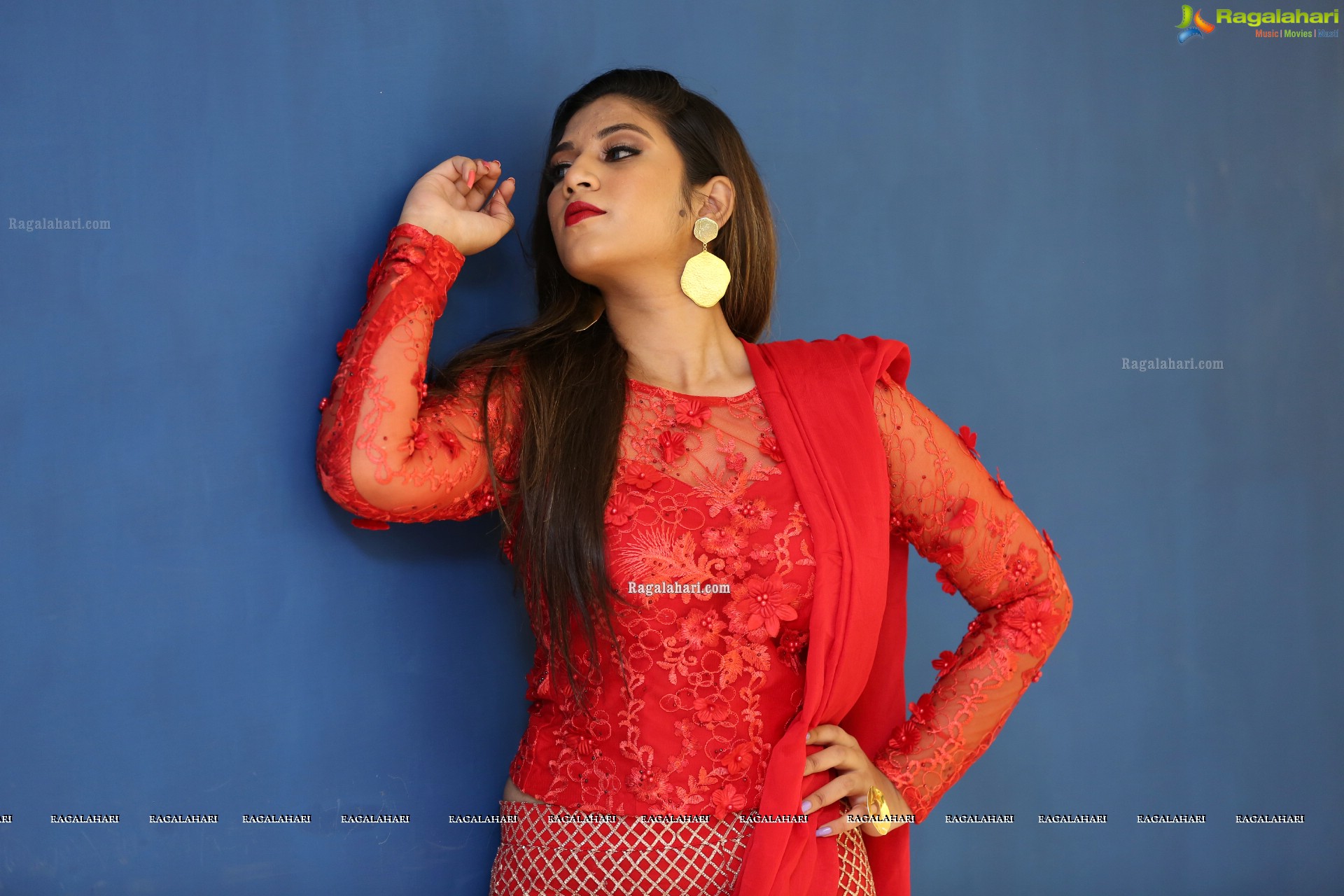 Hasini Chowdary at Atelier Fashion Showcase at Sarath City Mall - HD Gallery