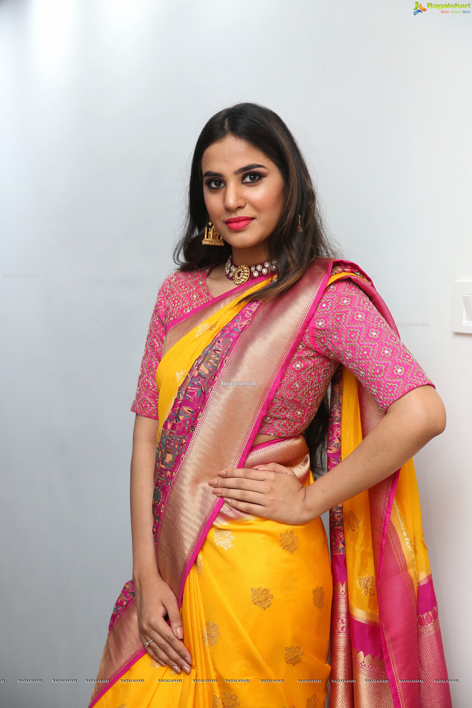 Jahnavi Rao at Sri Krishna Silks Exclusive Weaves at Banjara Hills Curtain Raiser - HD Gallery