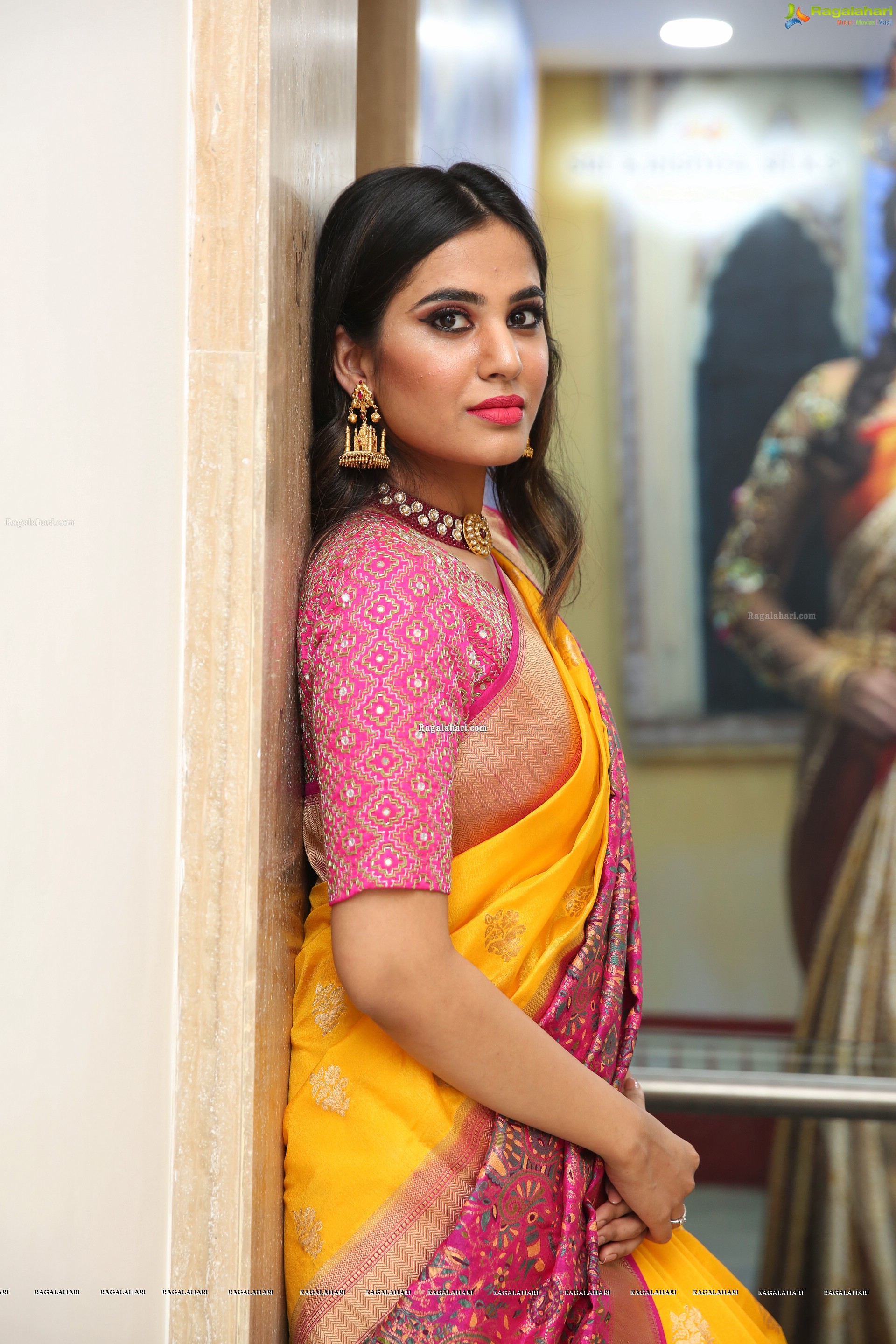 Jahnavi Rao at Sri Krishna Silks Exclusive Weaves at Banjara Hills Curtain Raiser - HD Gallery