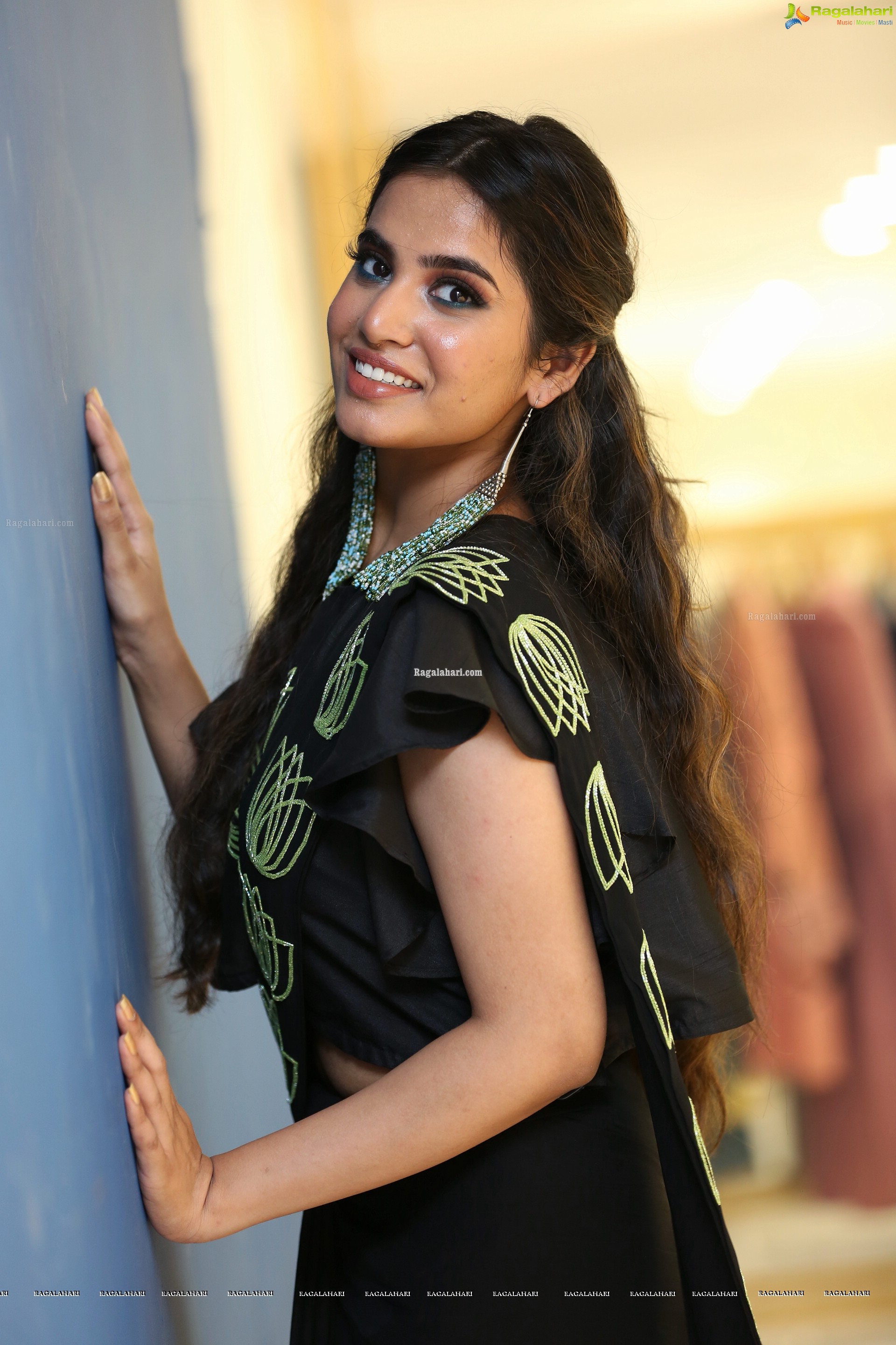 Jahnavi Rao at Atelier Fashion Showcase at Sarath City Mall - HD Gallery