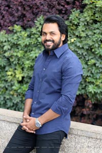 Karthi at Donga Movie Interview