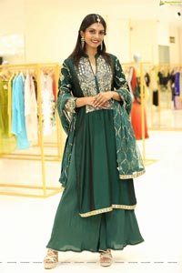 Madhu Sri Gupta at Atelier Fashion Showcase