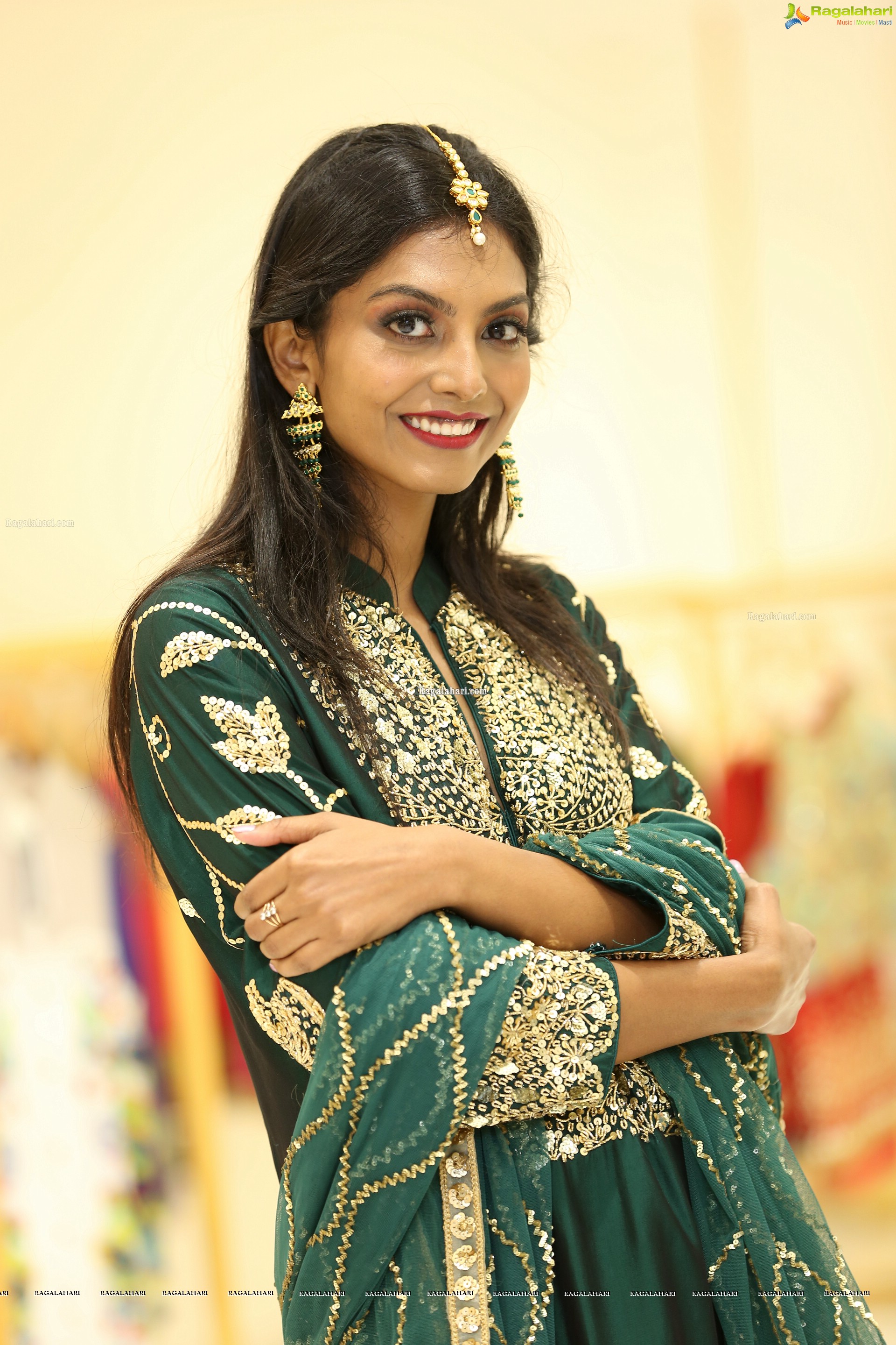Madhu Sri Gupta at Atelier Fashion Showcase at Sarath City Mall - HD Gallery