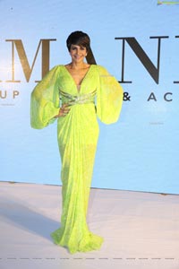 Mandira Bedi at Tamanna Makeup Academy