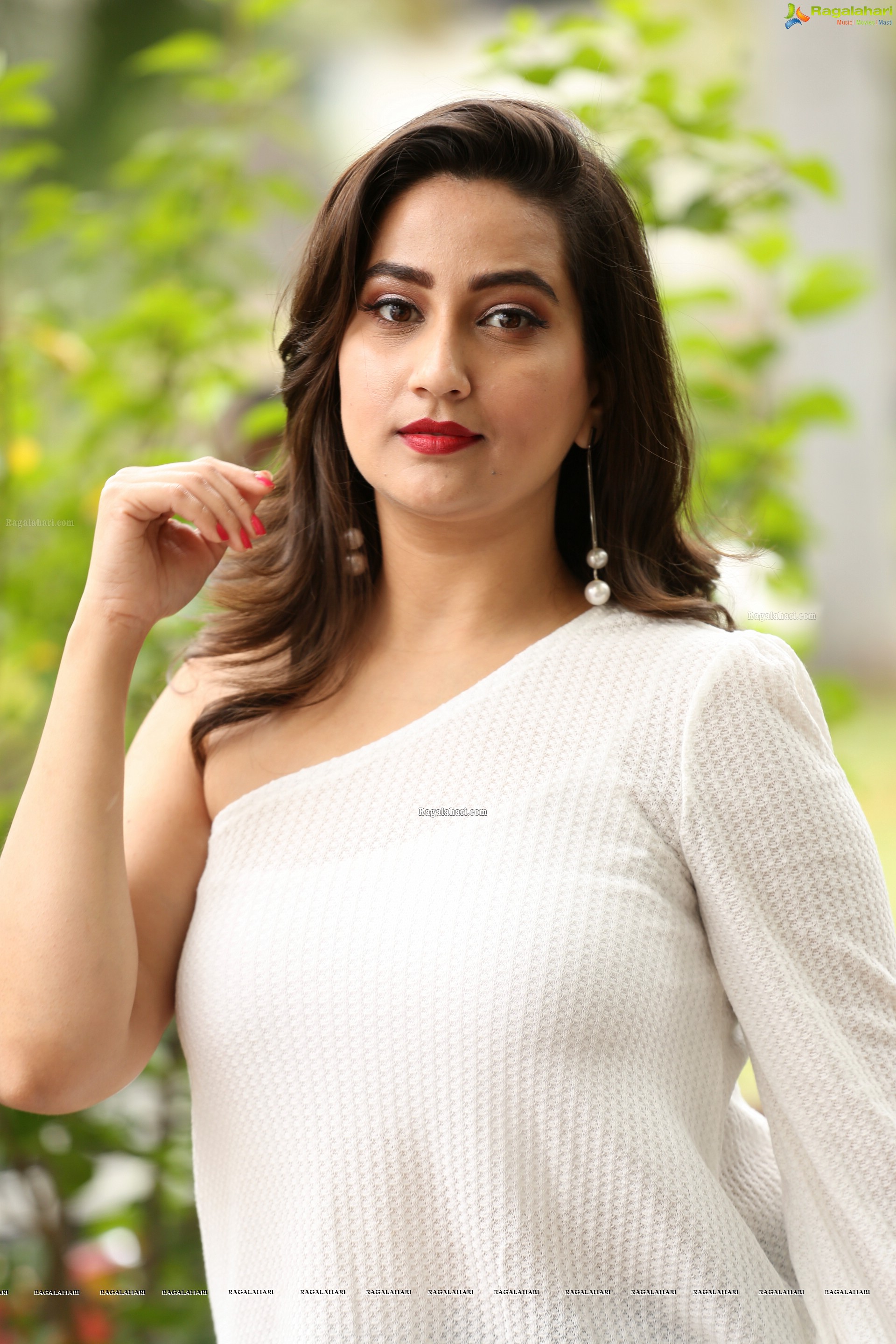 Manjusha at Madhanam Movie Trailer Launch - HD Gallery