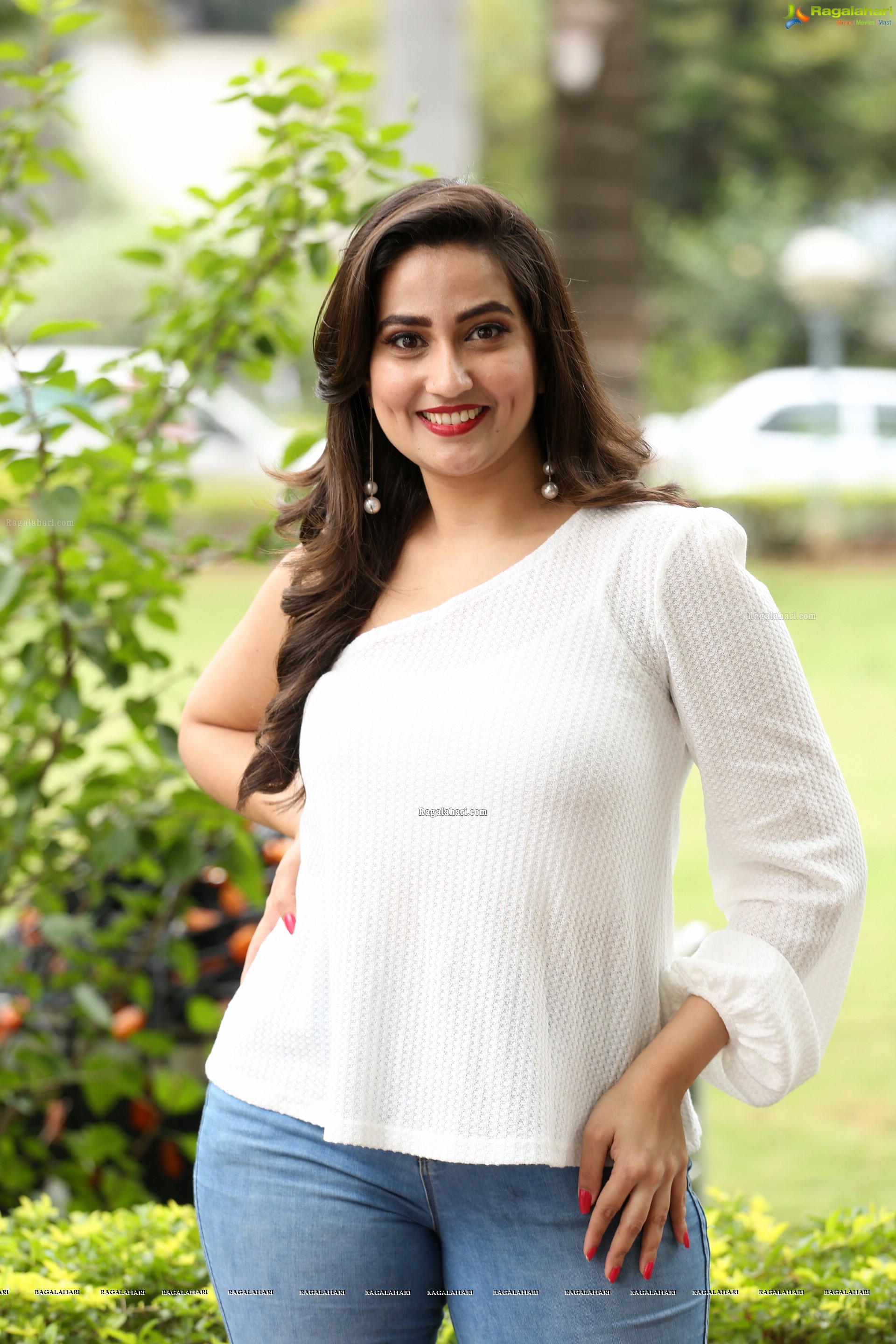 Manjusha at Madhanam Movie Trailer Launch - HD Gallery