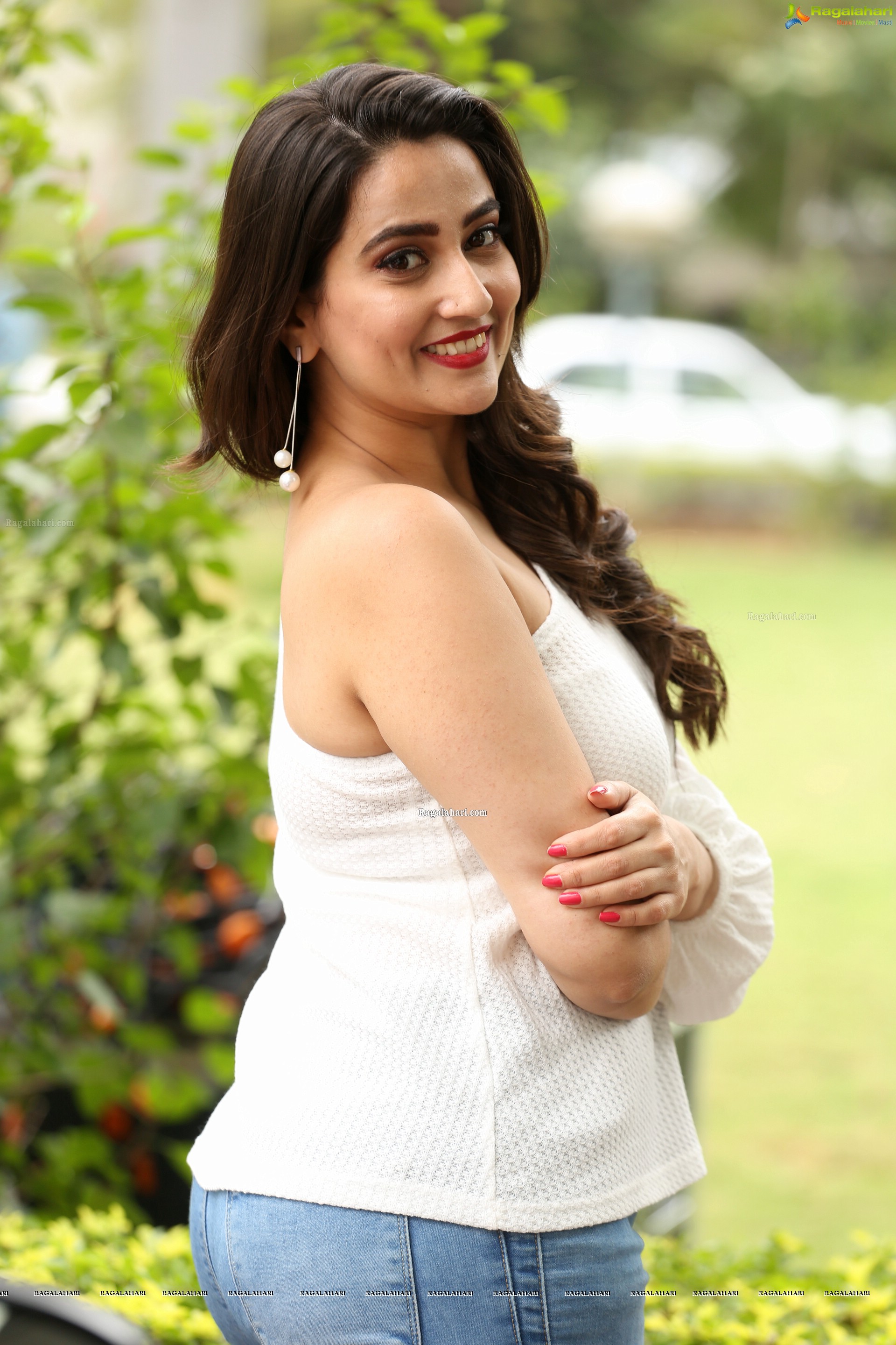 Manjusha at Madhanam Movie Trailer Launch - HD Gallery