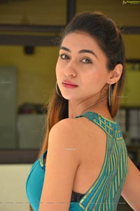 Myra Amiti at Only Nenu Trailer Launch