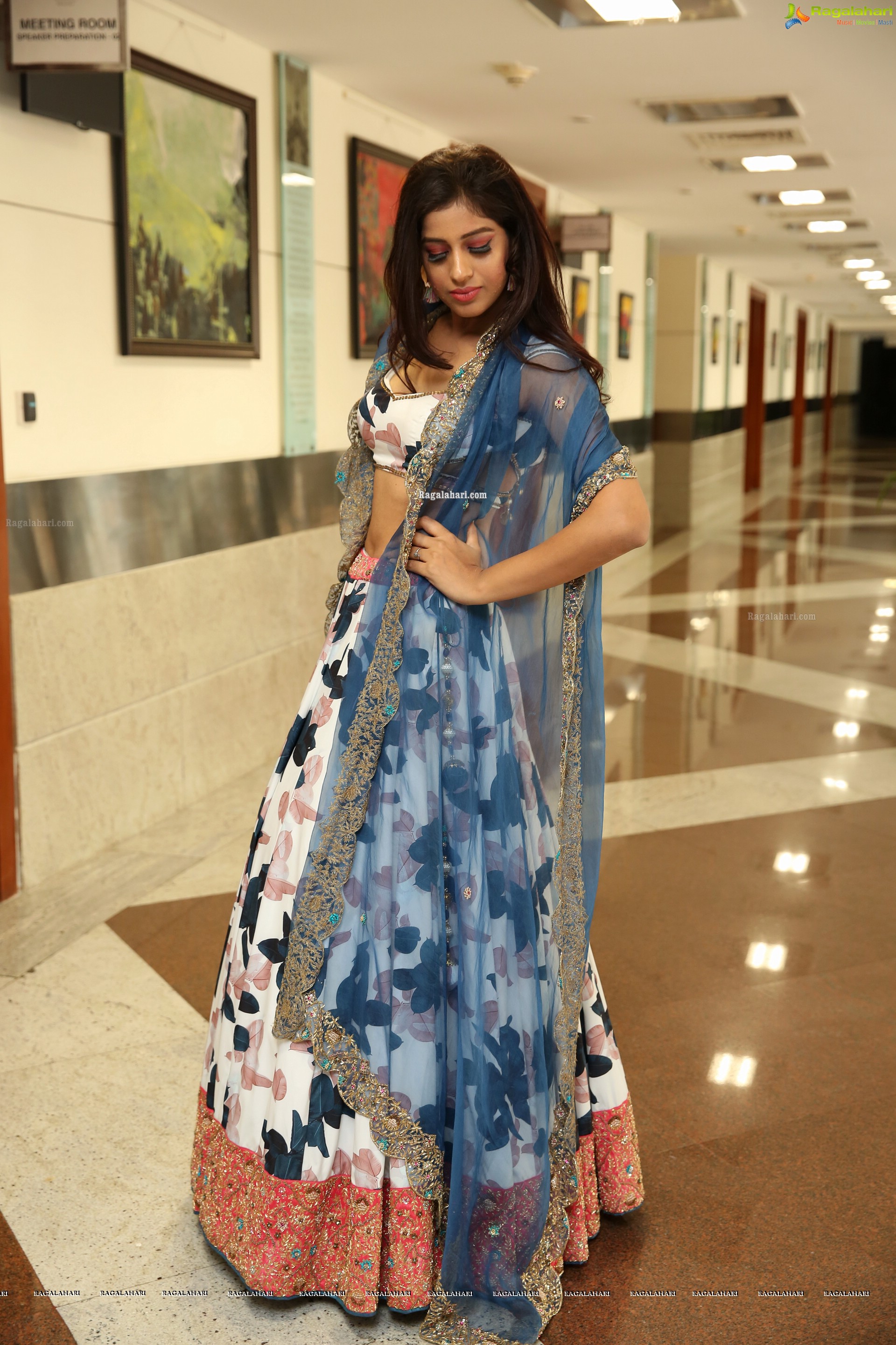 Naziya Khan at Hi-Life Exhibition Fashion Show & Grand Curtain Raiser - HD Gallery