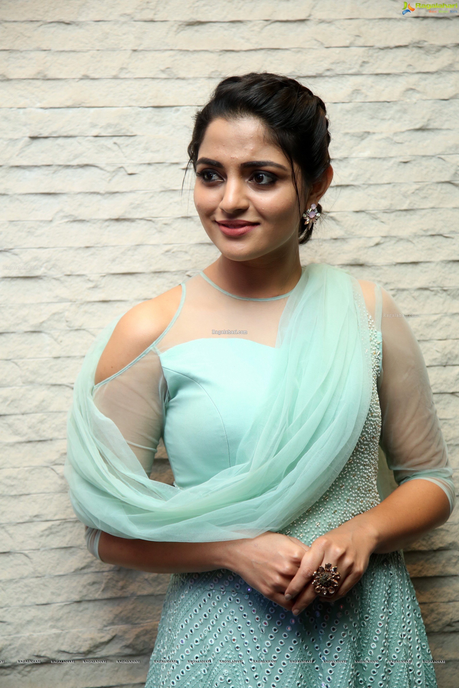 Nikhila Vimal at Donga Movie Pre-Release Event - HD Gallery