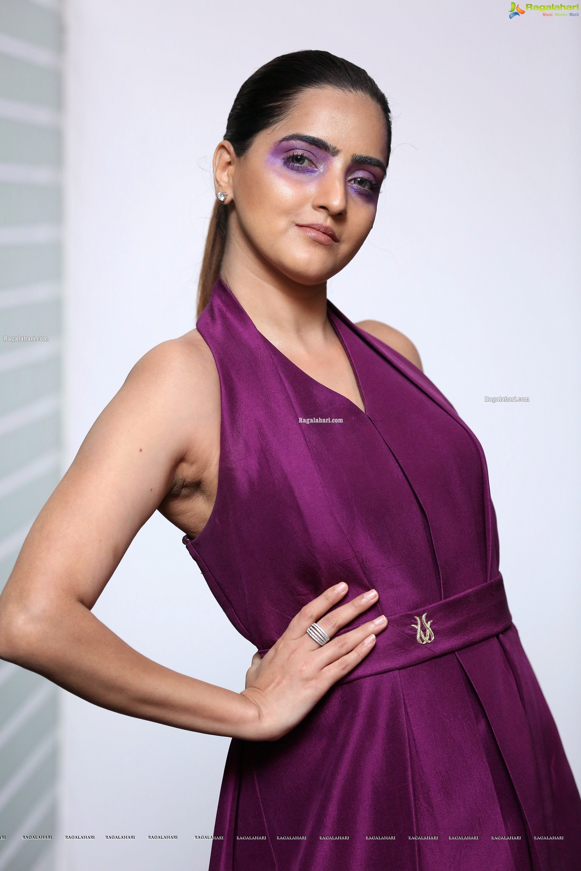 Pooja Thakur at New Mercedes-Benz GLC with MBUX Launch Party HD)